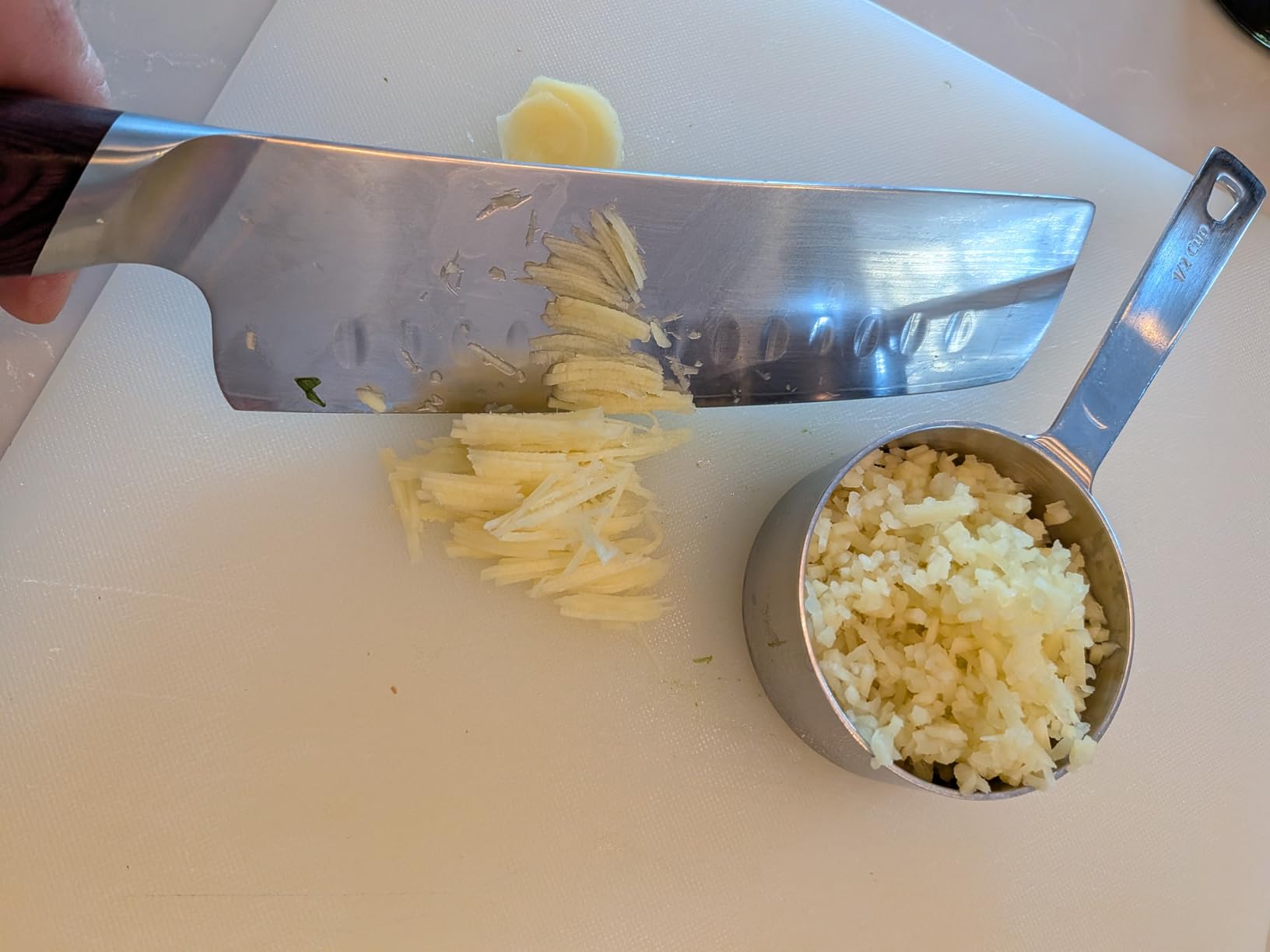 SHAN ZU Japanese Knife Set 3 PCs, High Carbon 10Cr15Mov Stainless Steel Chef Knife Set, Ultra-Sharp Professional Kitchen Knives Set with Ergonomic Pakkawood Handle and Elegant Gift Box customer photo 1