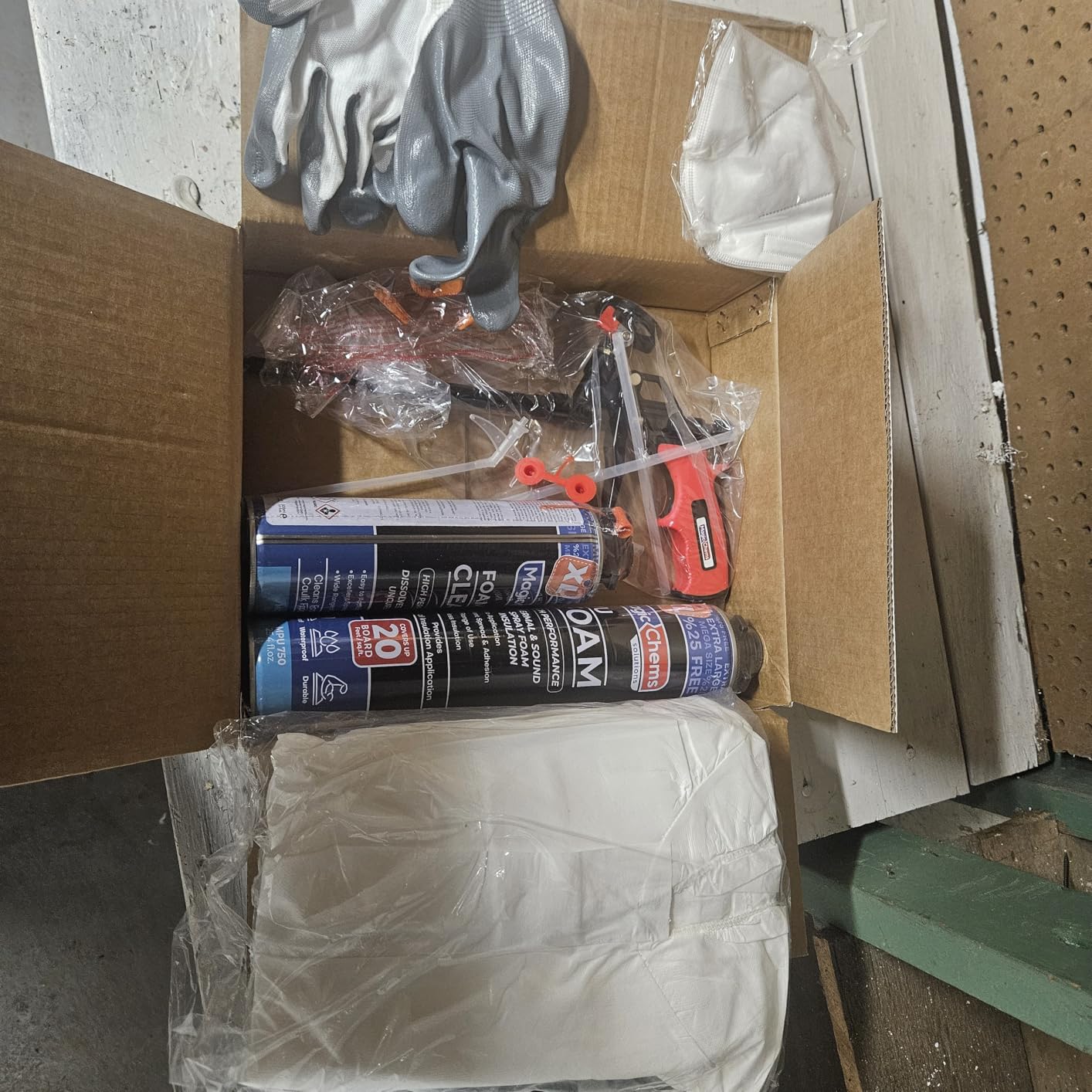 Spray Foam Insulation Kit (1 Pack-25.4 oz) Expanding Foam Sealant for Thermal & Acoustic InsulationFoam, Closed Cell, High Density SprayFoam, Covers up to 20 Board feet/sq. ft. Cleaner, Gun customer photo 1