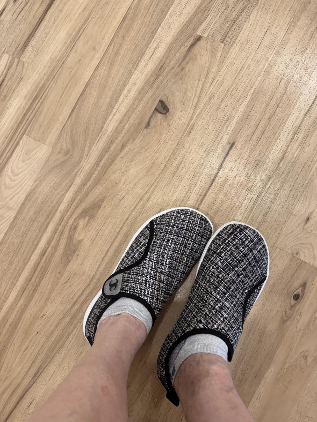 Scurtain Womens Walking Shoes Comfortable Wide Diabetic Shoes Adjustable Zero Drop Edema Shoe Breathable Neuropathy Nursing Shoes Casual Wide Width Sneakers customer photo 1