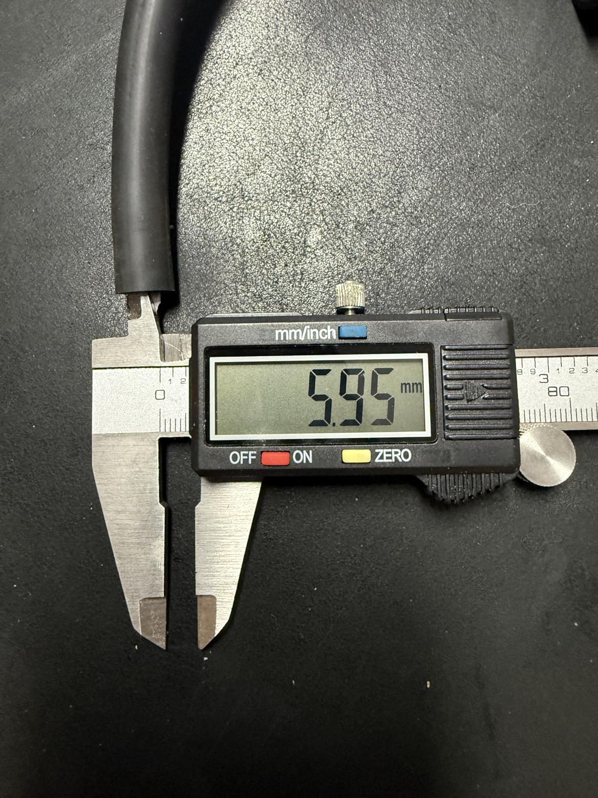 VEVOR Marine Tank, 14.53 Gallon/55L, Boat Tank with 9.8 ft Long Hose, Two-Way Vent Cap, High-Density Polyethylene, Leak-Proof, Visible Gauge, Easy to Carry, for Outboard Engine Fishing Boat Yacht customer photo 1