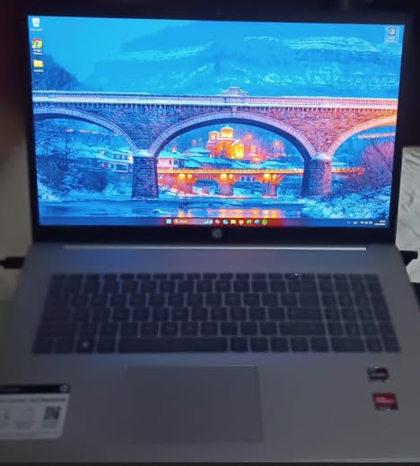 HP 17 Laptop, 17.3
