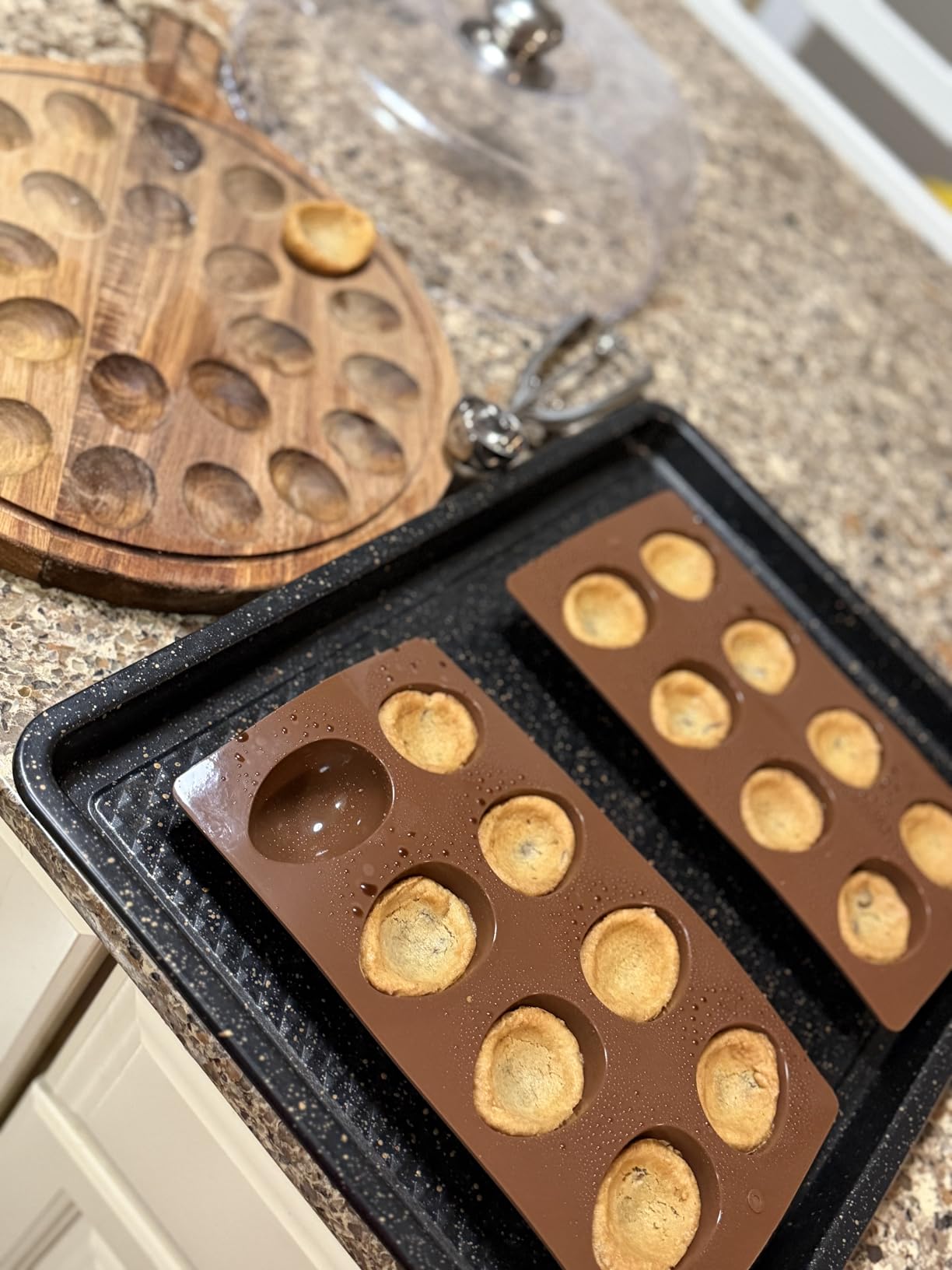 8-Cavity Easter Egg Shape Silicone Molds, 2Pcs Food-grade Baking Supplies for DIY Cake Decoration, Chocolate, Candy, Jello, Pastry, Muffin, Bread, Ice Cube customer photo 2