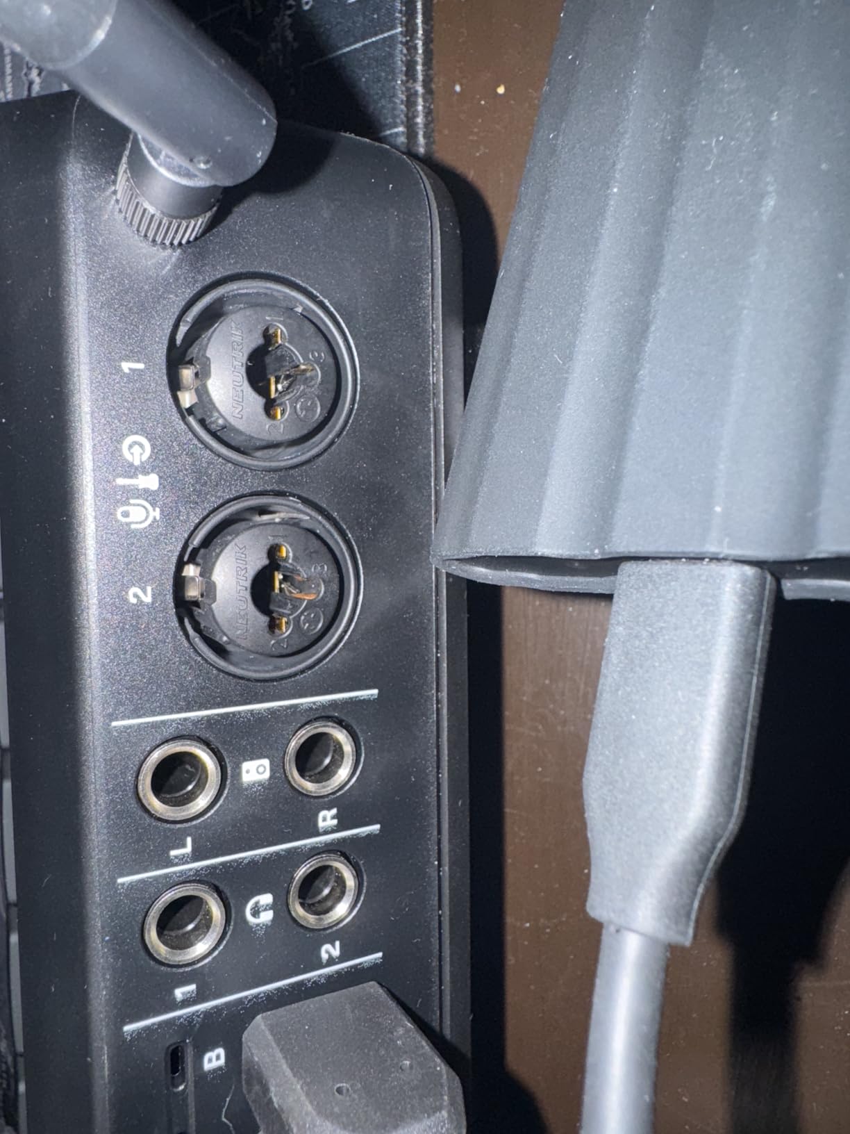 RØDE RØDECaster Video - Professional Video Switcher and Audio Interface - Multi-Camera, 6 x Video Inputs (HDMI and USB), 1080p60, Multi-Source Scenes customer photo 2