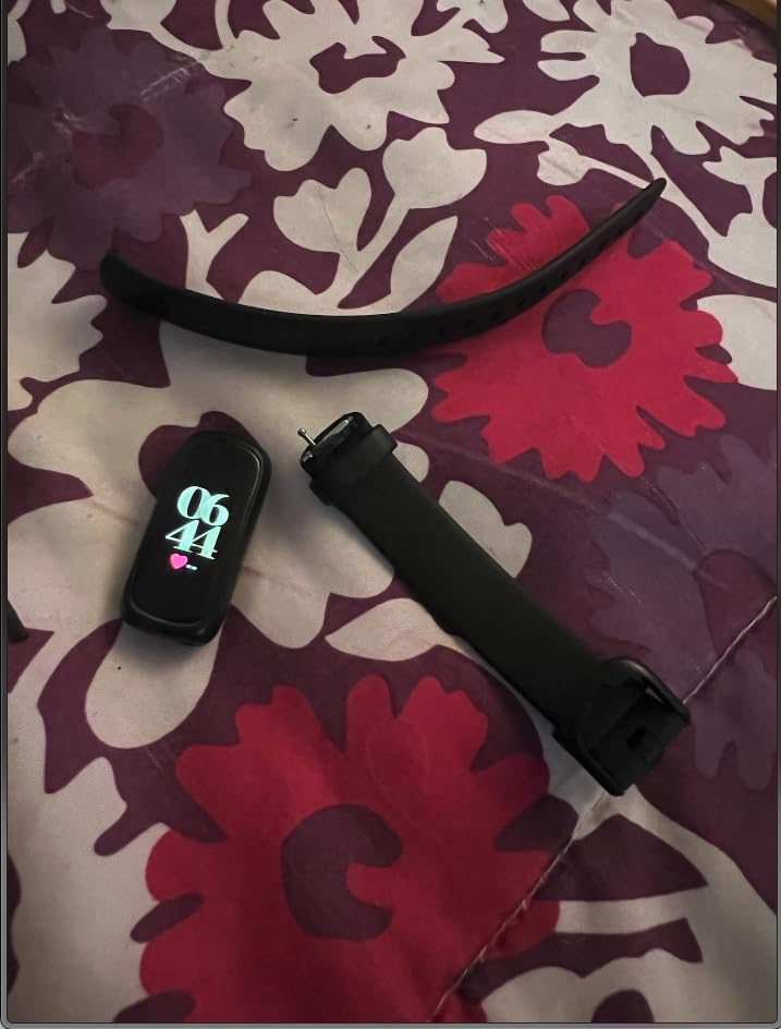 Fitbit - Inspire 3 Health & Fitness Tracker - Midnight Zen - Refurbished customer photo 1