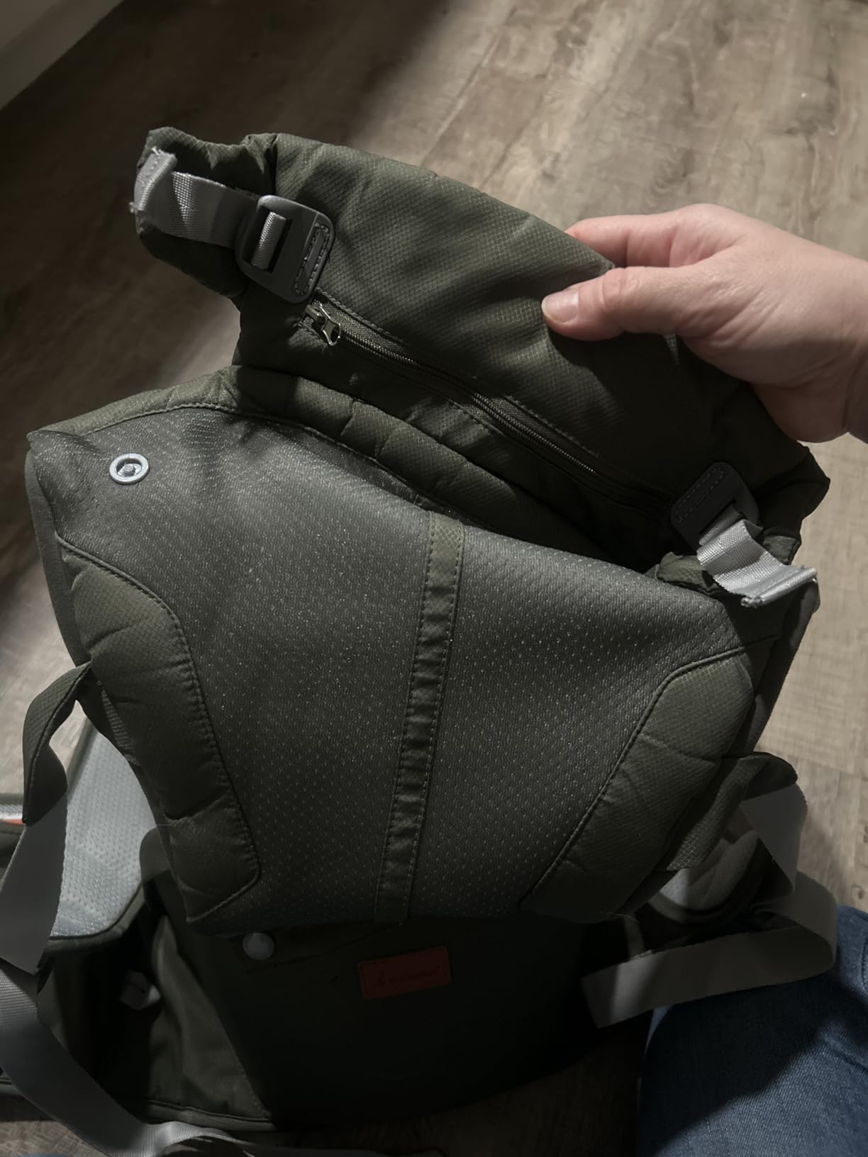 BabbleRoo 6-in-1 Baby Carrier with Hip Seat, Ergonomic Newborn to Toddler Carrier 7–50 lbs, Front Back Hip Carry, Lumbar Support, Sun Hood, Safety-Certified, Black customer photo 2