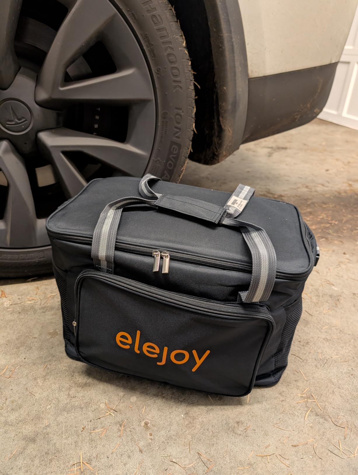 3KW EV Discharger V2L Adapter Discharge Gun Compatible with Tesla Model 3/Y/S/X After May 2019 NACS Standard Battery Protection 120V/240V Output LCD Display Outdoor Camping Emergency customer photo 2