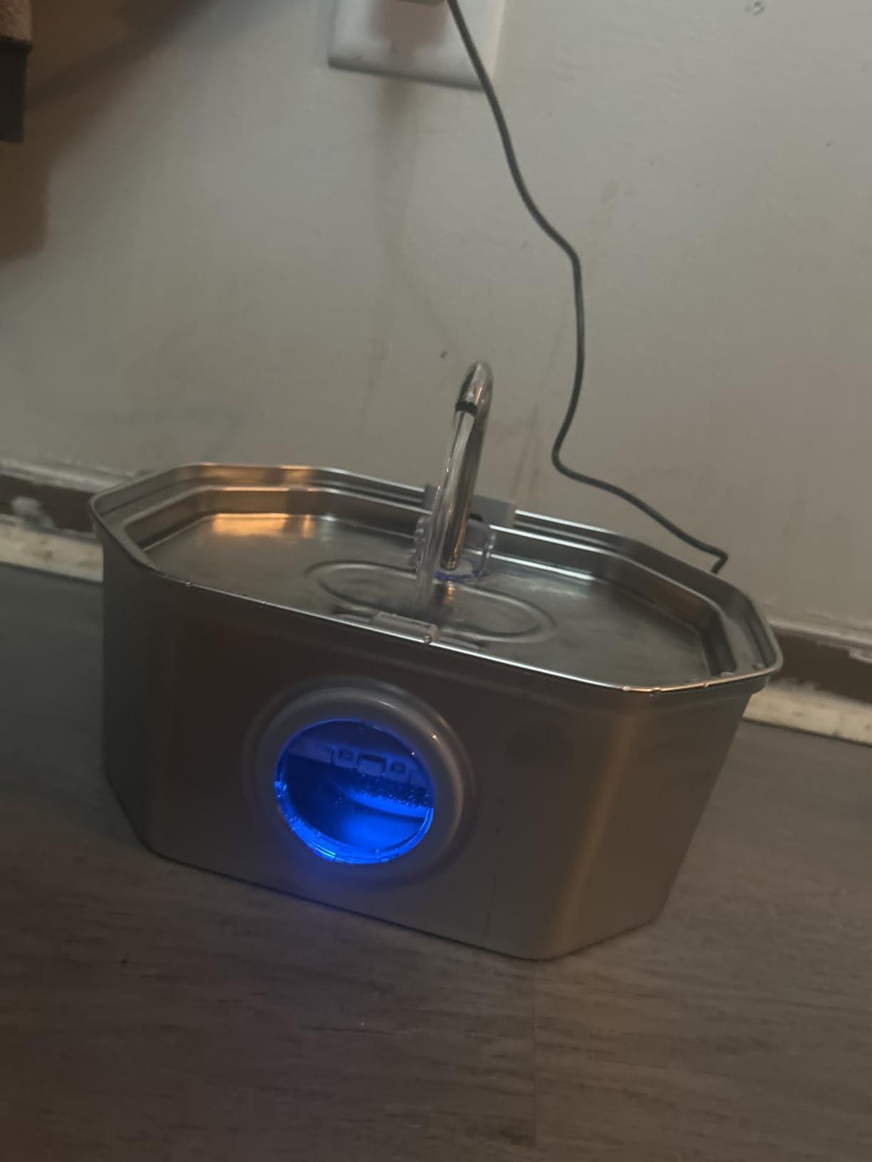 Cat Water Fountain Stainless Steel 108oz/3.2L, APAUK Automatic Pet Fountain Dog Water Dispenser with Water Level Window, Quiet Cat Fountain for Drinking, Inside with Replacement(1 Filter&1 Sponge) customer photo 1