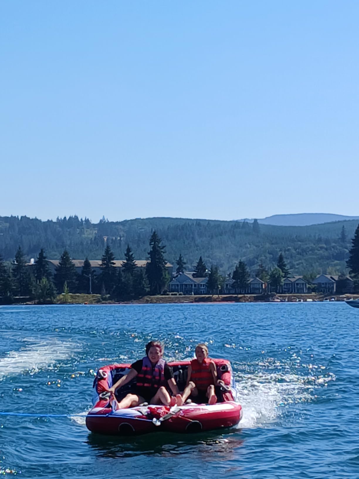 Airhead Mable Inflatable Towable Tube, 1-4 Rider Models, Dual Tow Points, Full Nylon Cover, EVA Foam Pads, Patented Speed Valve, Boat Tubes and Towables customer photo 2