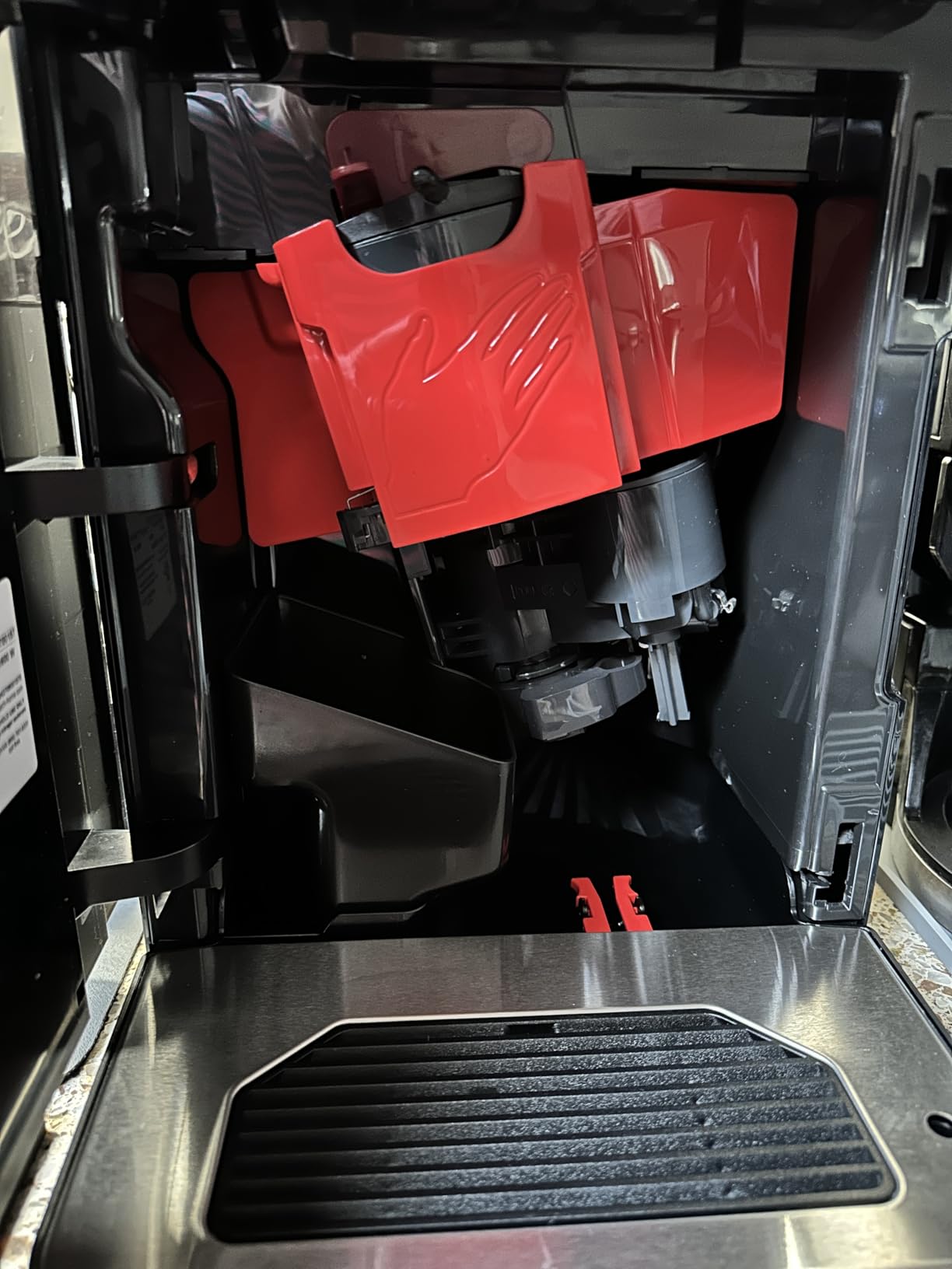 Bosch 500 Series Fully Automatic Espresso and Coffee Machine - Touch Control Panel, Milk Hose, Ceramic Grinder, Uses Beans & Ground Coffee, 9 One-Touch Drinks, in Black TPU40109 customer photo 1