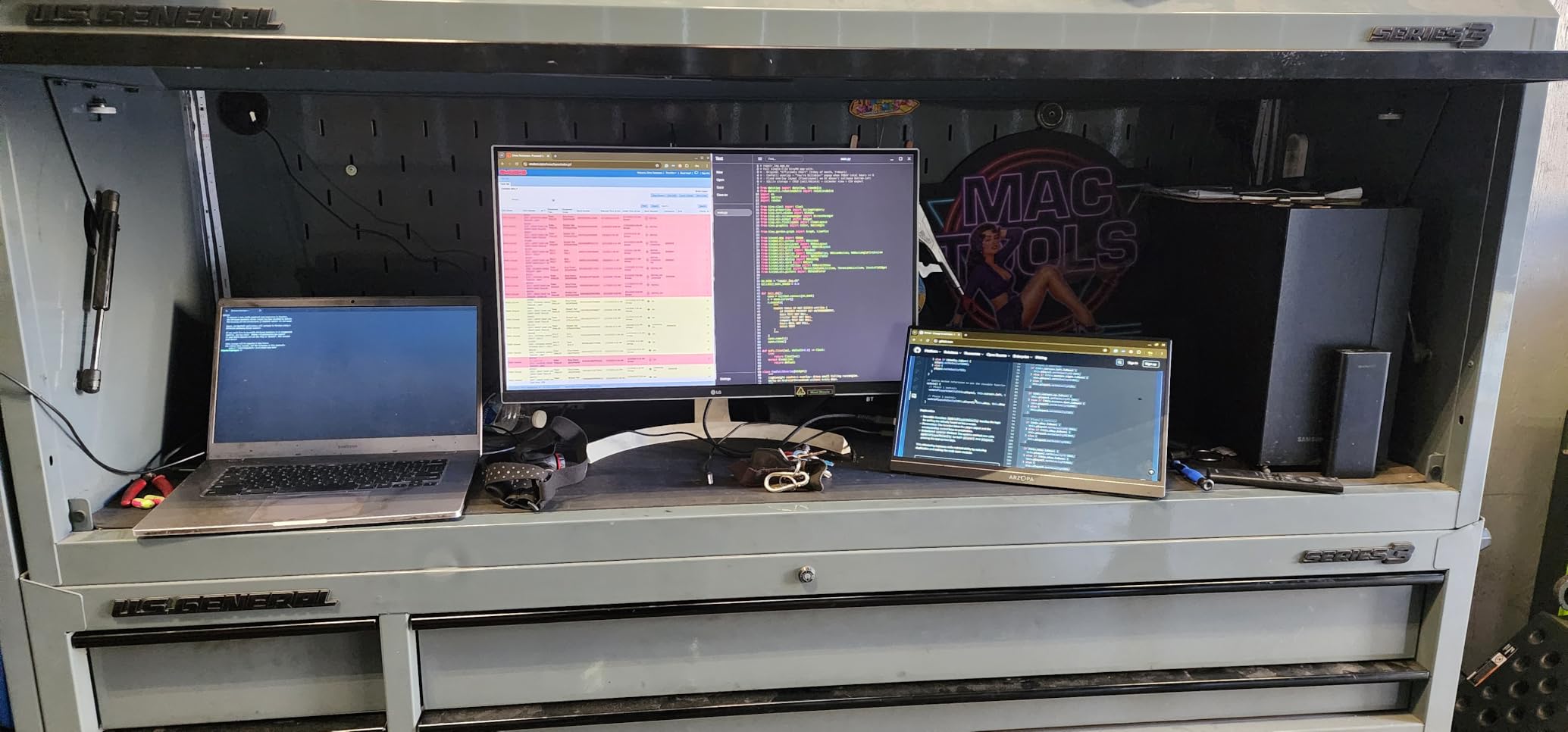 USB C Laptop Docking Station Dual Monitor Dual HDMI 4K DP Triple Display Hub, 13 in 1 MOKiN USB C Hub with 3 Monitors, DisplayPort, USB 3.1, RJ45, 100W PD, Card Reader, Audio/Mic, for Dell HP Lenovo customer photo 1