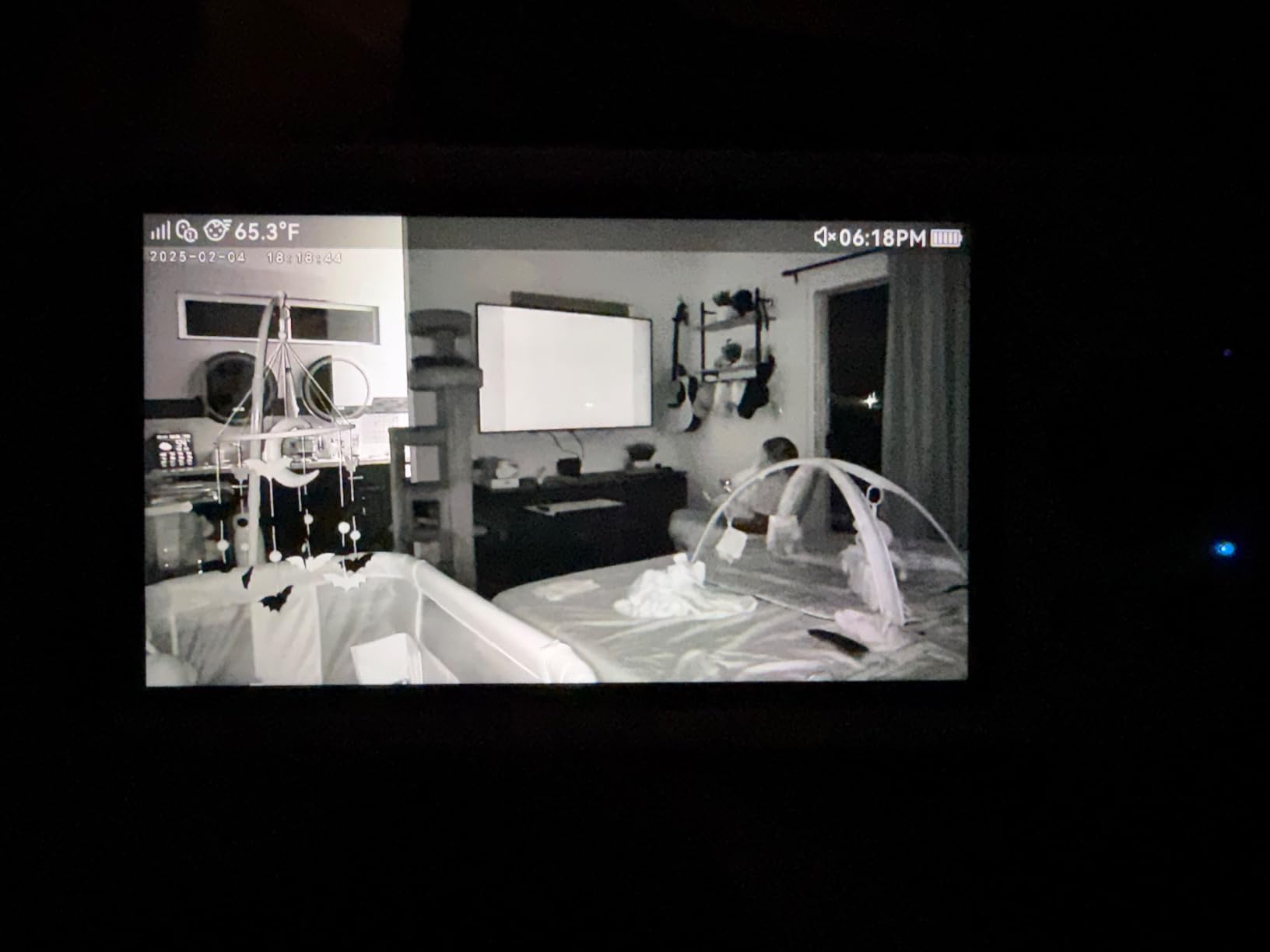 Momcozy Smart WiFi Baby Monitor with Camera and Audio, 5