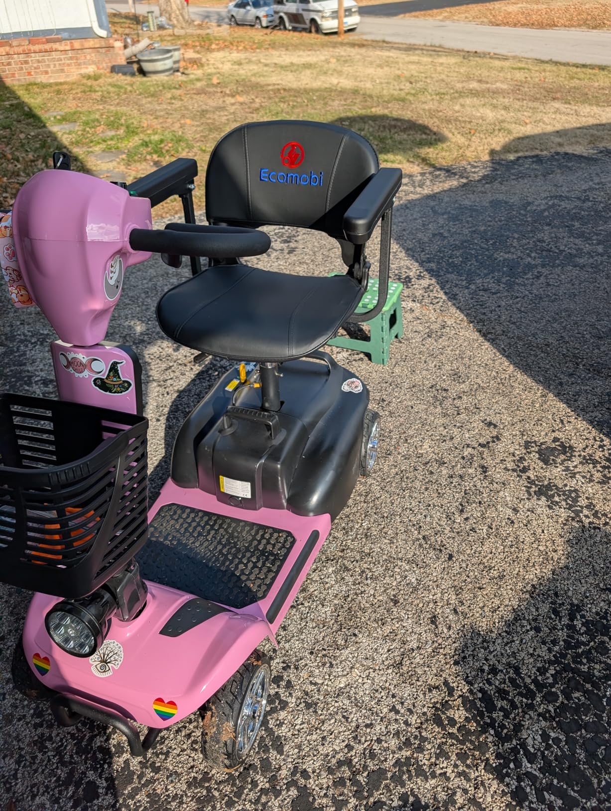 15/30 Miles 4 Wheels Mobility Scooter for Seniors/Adults Up to 300LBS,350W Electric Wheelchair Detachable Battery,Dual Baskets,Rotating Seat,with Taillight, USB Charging Red 15AH customer photo 1