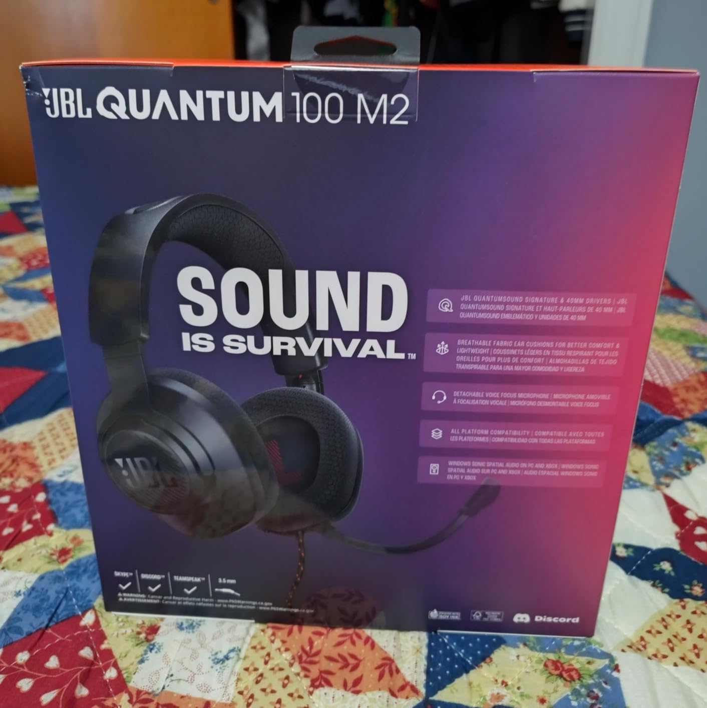 JBL Quantum 100M2 - Wired Over-Ear Gaming Headset with omnidirectional, Detachable mic with Mute Option and Fabric-Covered Memory Foam Ear Cushions, Compatible with All Platforms (White) customer photo 2