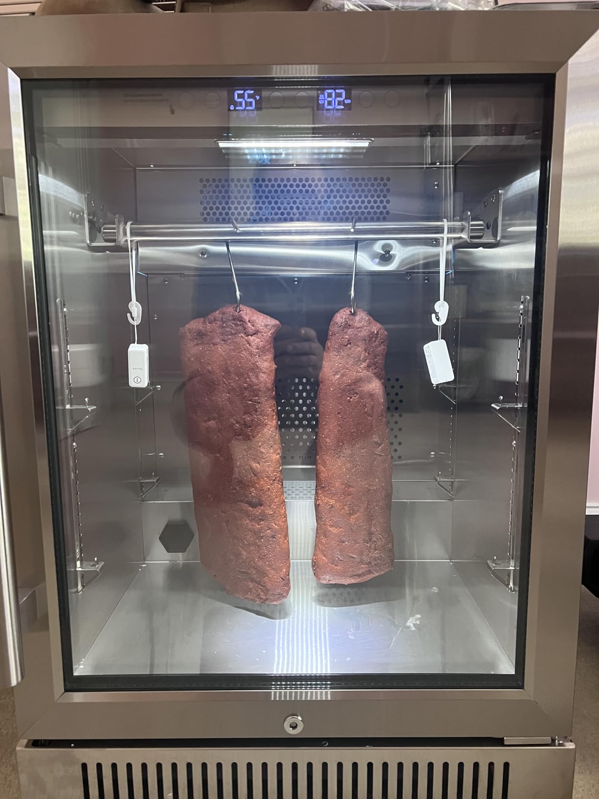 Cobalance Dry Aging Fridge for Steaks, Dry Age Freezer for Ribeye, Chicken, Ham&Salami up to 33 lbs, Home Meat Ager Refrigerator, Meat Aging Fridge, Tender Aged Beef and Game in 21-46 Days customer photo 2