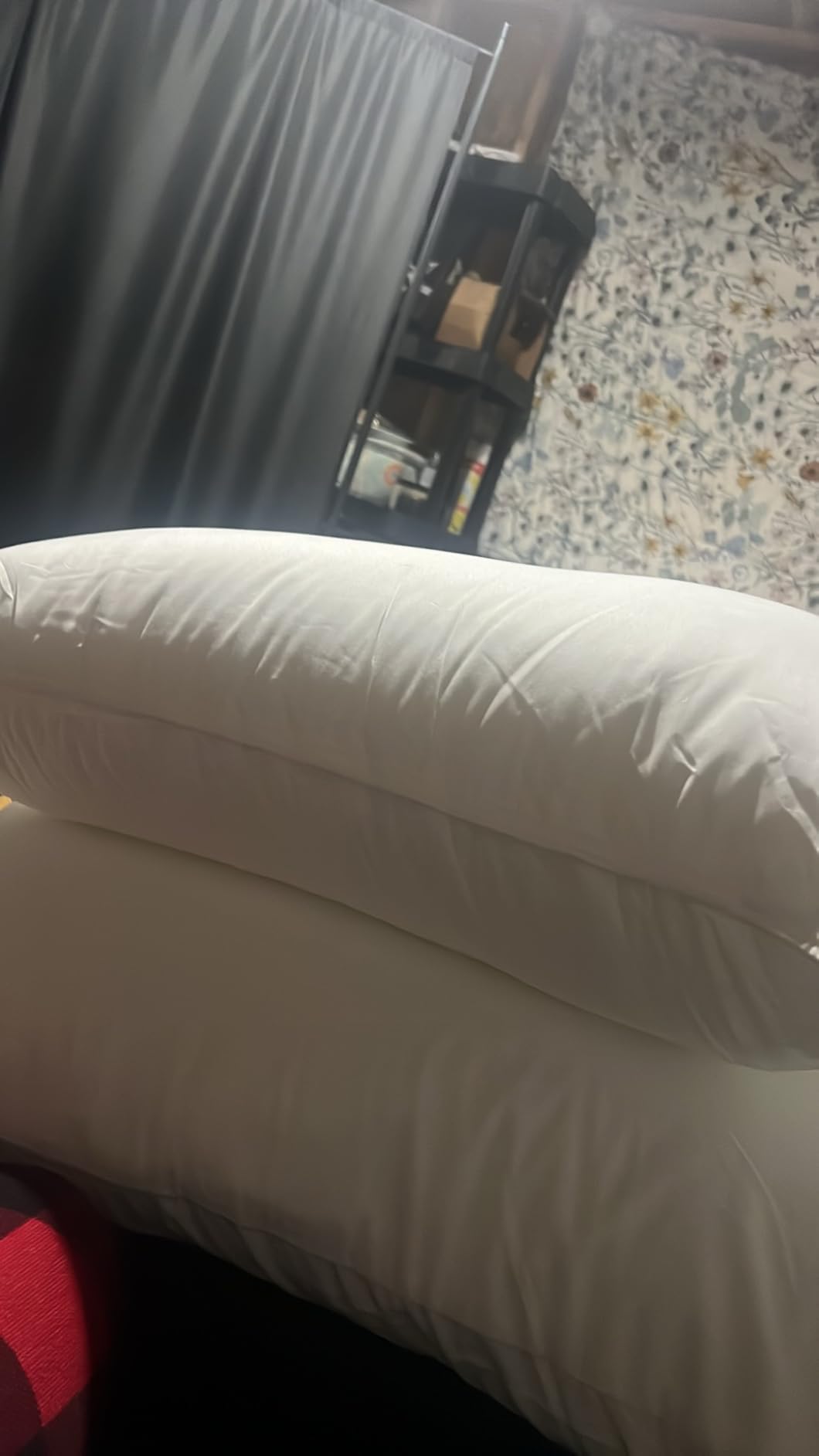 Utopia Bedding Bed Pillows for Sleeping (White), Queen Size Set of 4, Hotel Pillow, Cooling Pillows for Side, Back or Stomach Sleepers customer photo 2