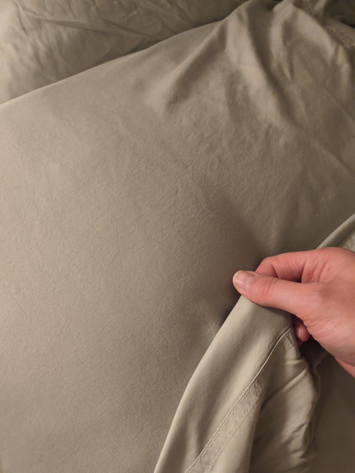Bambaw 100% Viscose Derived from Bamboo Sheets Queen Size Set - 4pcs Cooling Sheet Set, Super Soft Sheets Queen Size, Luxury Bed Sheets, Deep Pocket Fits Up to 16'' Mattresses (Charcoal) customer photo 1