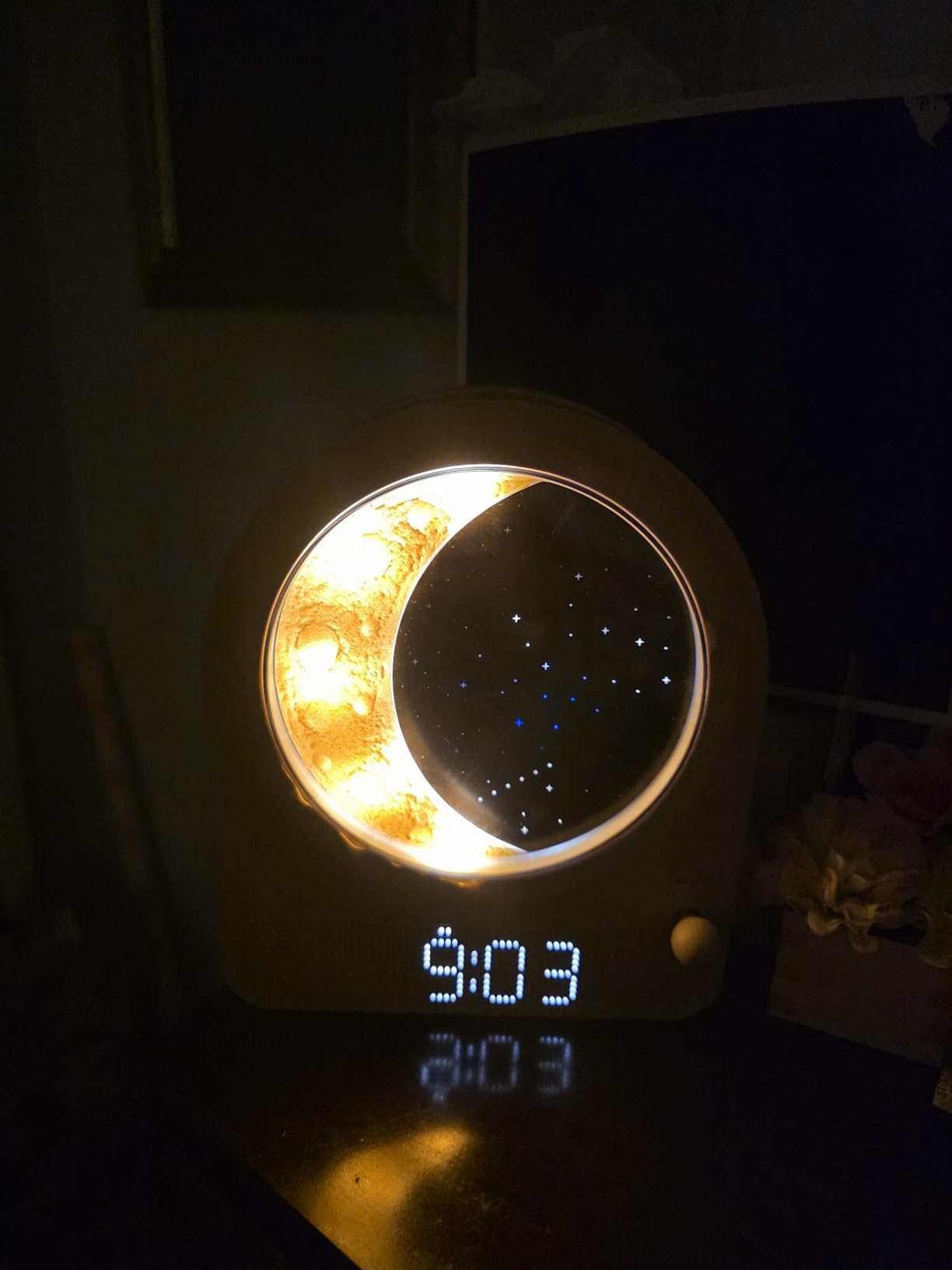 blonbar Sunrise Alarm Clocks for Bedrooms, Stepless Dimmable Moon Lamp Dual Alarm Clock with 12Levels Volume for Heavy Sleepers, 10 Natural Sounds with 30/60/90mins Timer, Gifts for Women customer photo 2