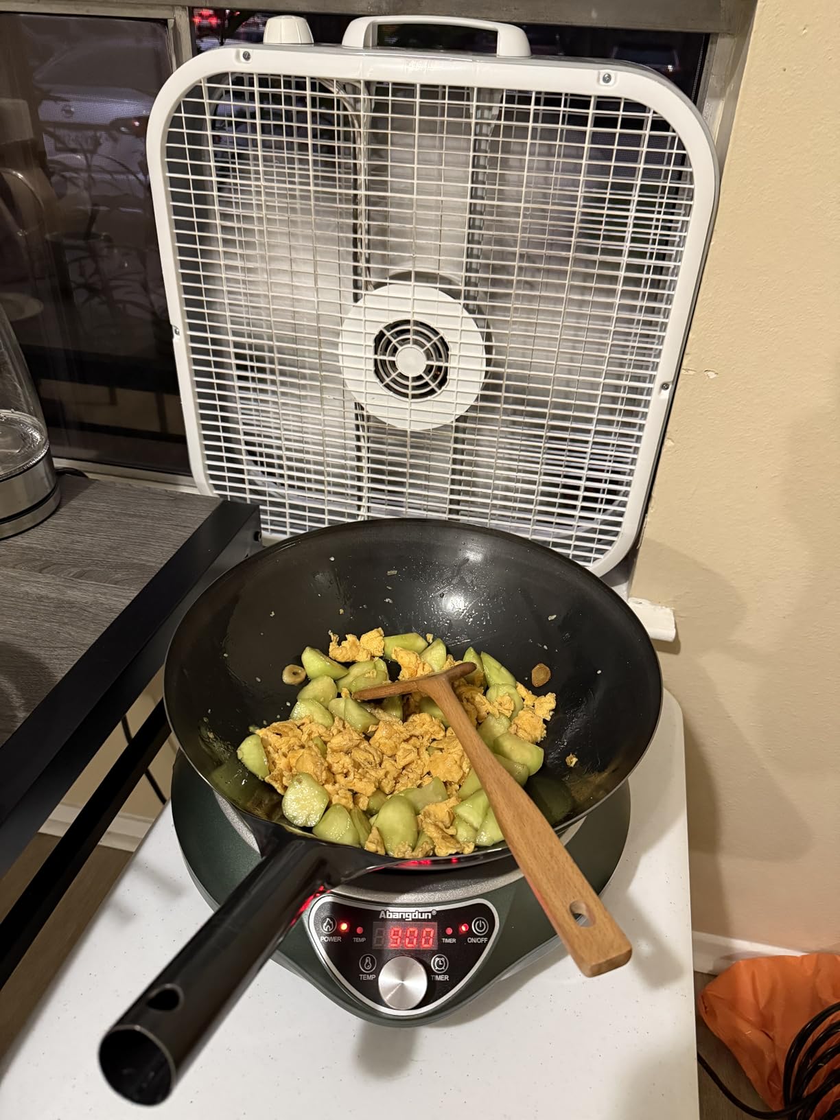 Induction Wok Cooktop Induction Burner 1700W/85V~120V Electric Wok Curved Surface Electronic Cooker Concave Stoves customer photo 1