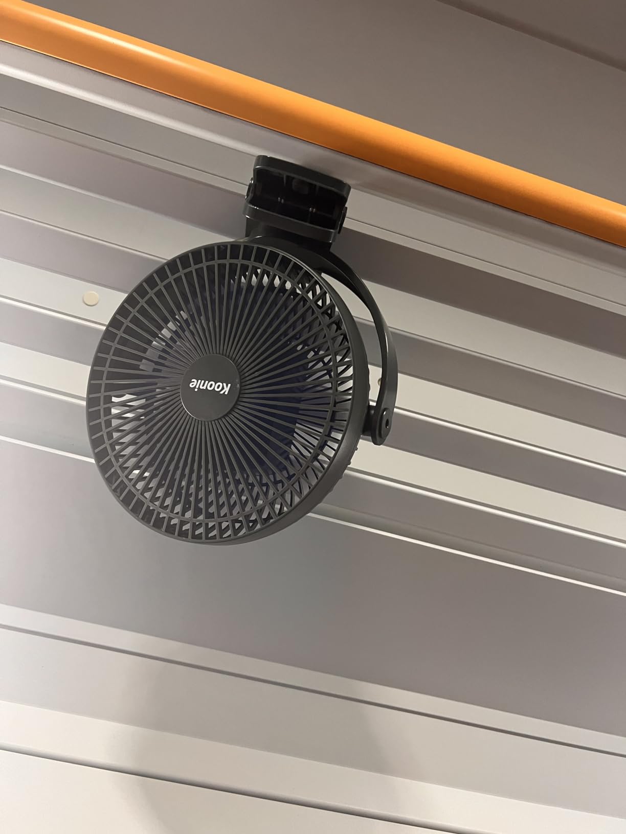 Koonie 10000mAh Battery Operated Misting Fan with Clip, Portable 8'' Mist Fan for Desk with Max. 48 Hours Runtime, 3Speeds, 2 Spray Modes, 200ML Tank for Golf Cart Home Office Travel Camping Stroller customer photo 1