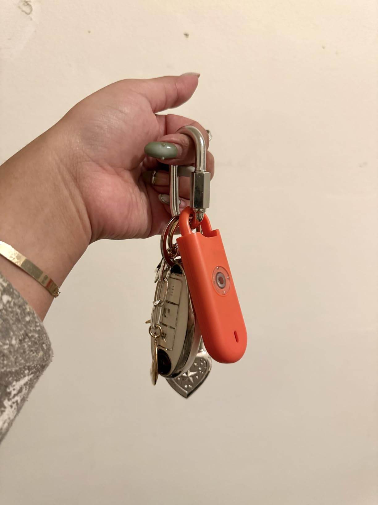 140dB Personal Safety Alarm for Women, 3 Pack Safe Alarm Protection Keychain with Strobe Light & Low Battery Notice, Security Siren Self Defense for Seniors College Girls, Pink+Blue+Black customer photo 1