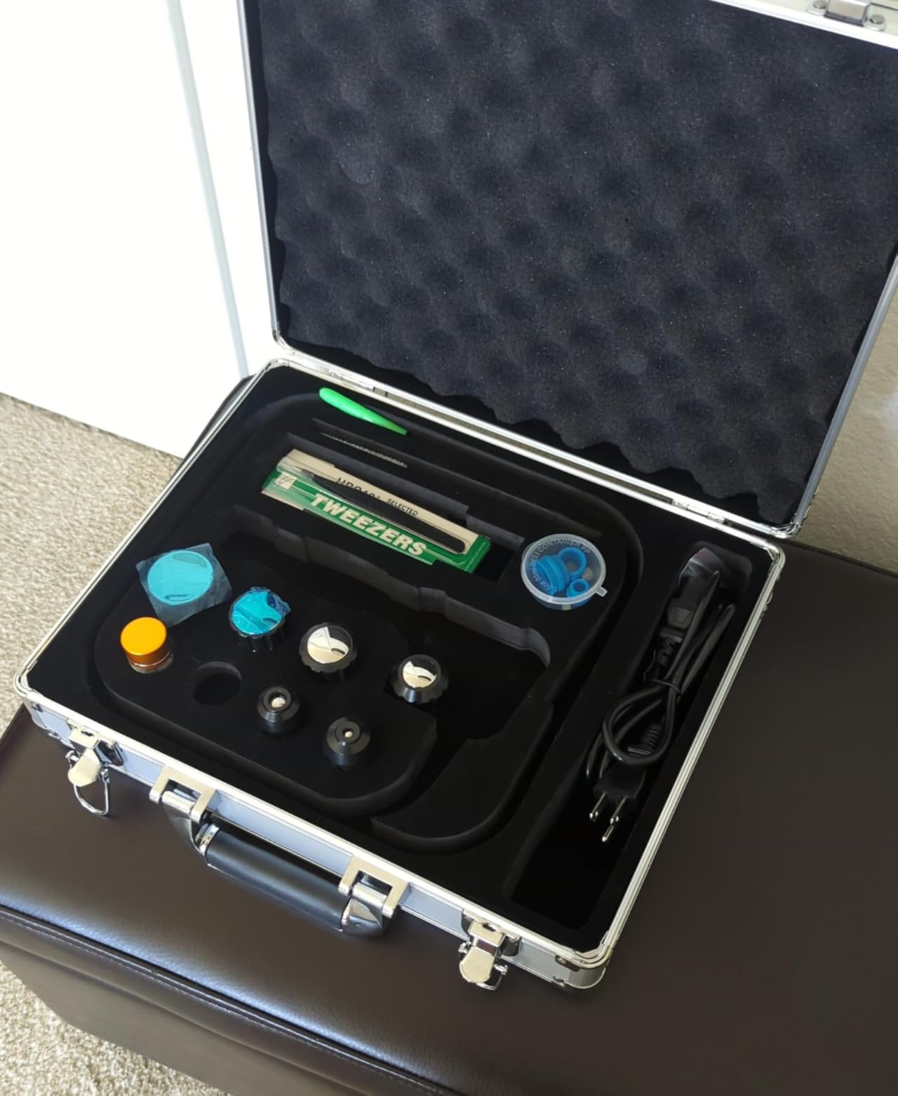 2026 New Upgraded Shockwave Therapy Machine, Extracorporeal Shock Wave Therapy Device for Pain Relief, Muscle and Bone Tissue Regeneration, ESWT Shock Wave Therapy Machine for Home & Institution Use customer photo 1