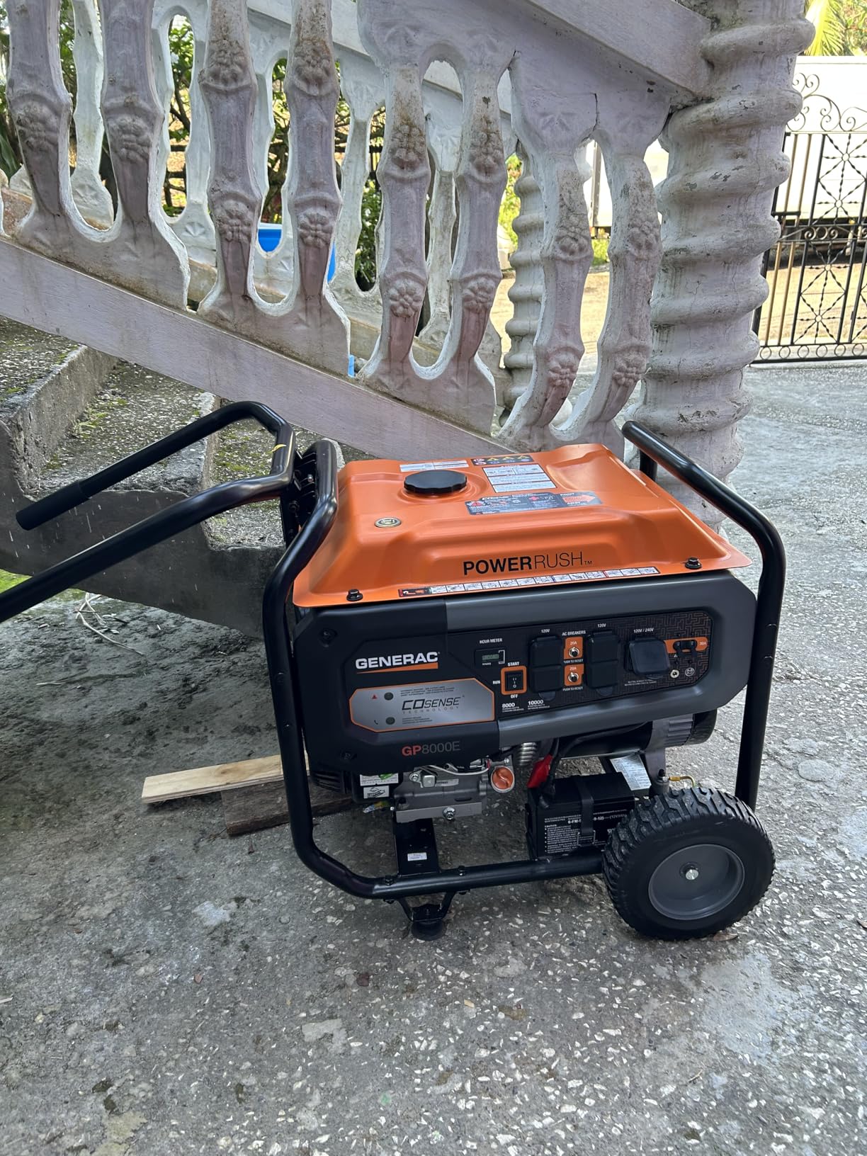 Generac 12,500 Starting Watt Tri-Fuel Portable Generator - Electric Start - Gas, Propane or Natural Gas - Home Backup, Jobsite, or RV - Quiet Operation - Long Runtime - 49-State Compliant customer photo 2