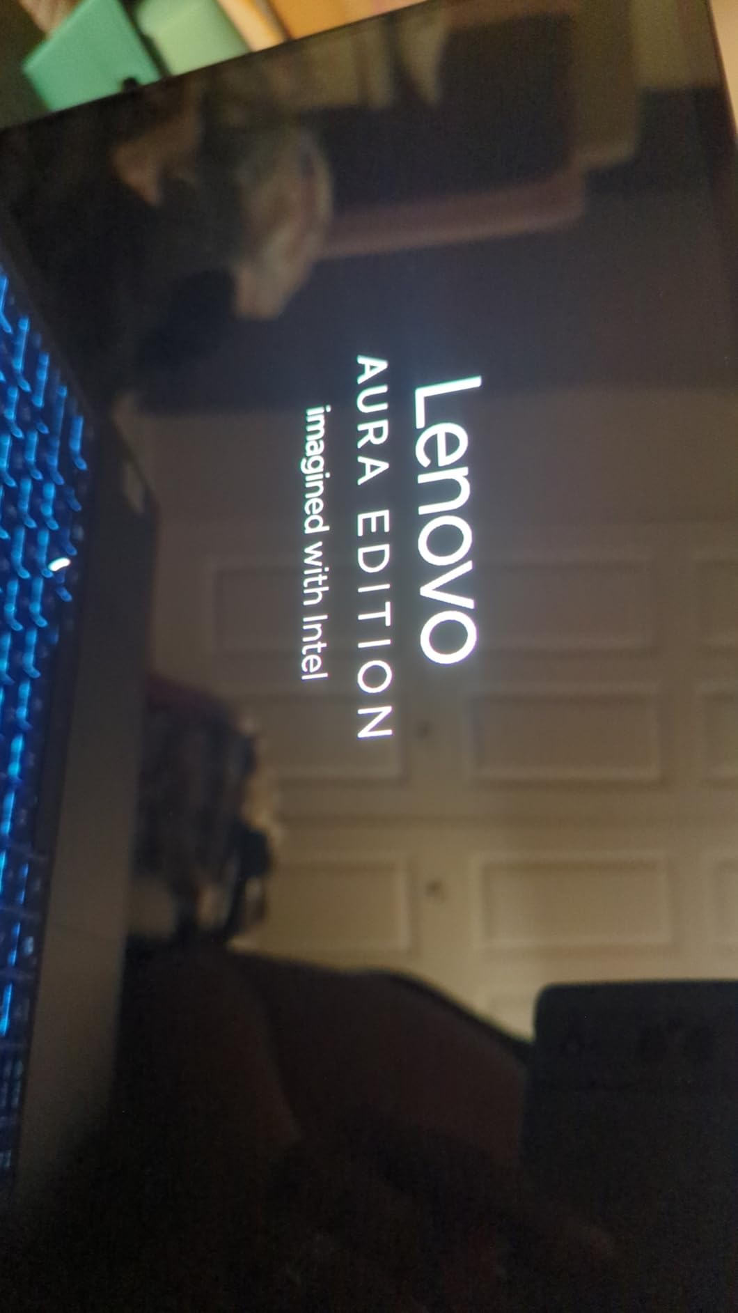 Lenovo Slim 7i Aura Edition - 2025 - Copilot+ PC | Core Ultra 7 Processor 256V | 14