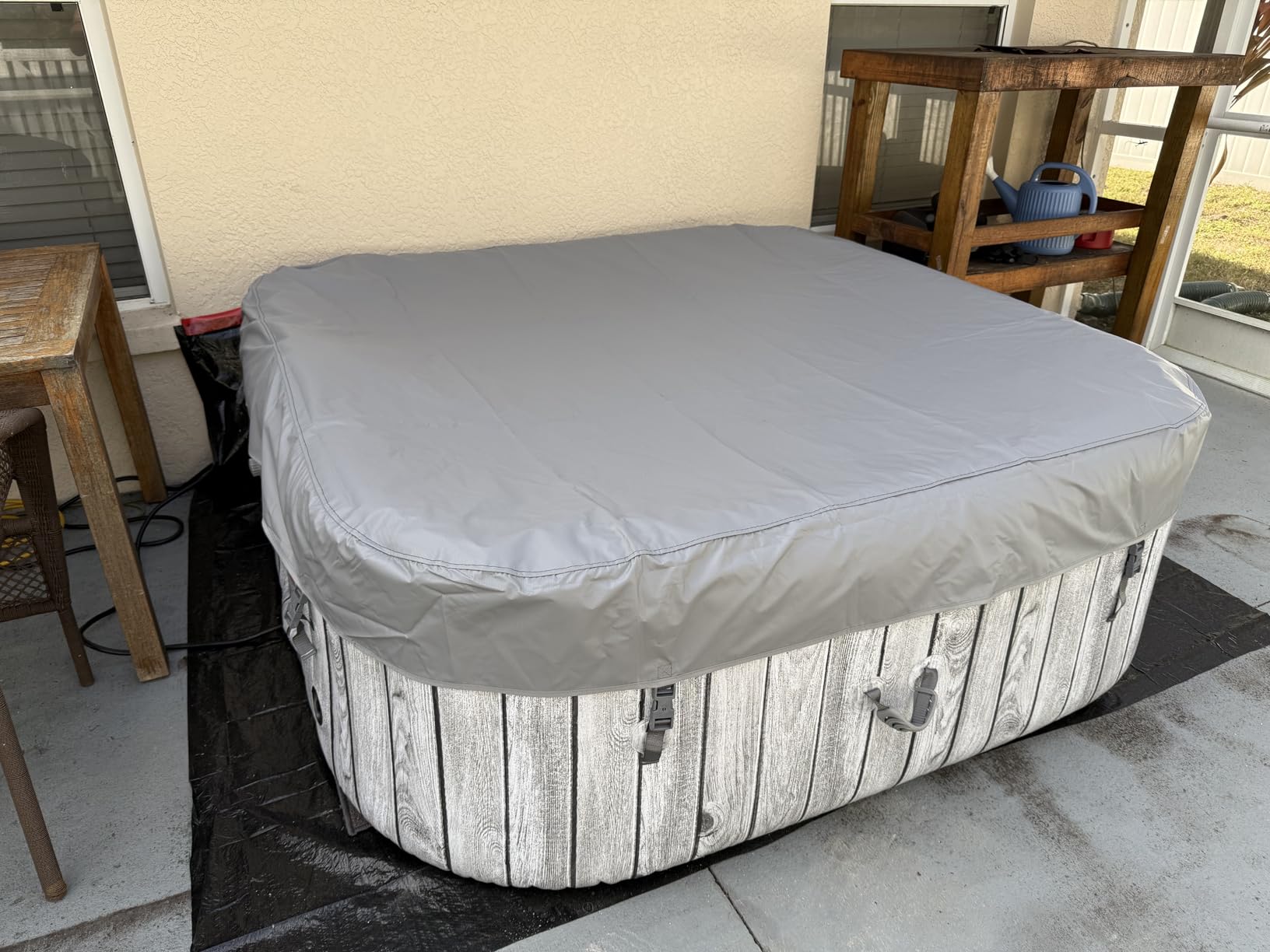 4-6 Person Inflatable Hot Tub, Portable Outdoor Spa with 130 Air Jets, Circulation Heating & Filter System, PVC Blow Up Tub for Backyard & Patio (Square) customer photo 1