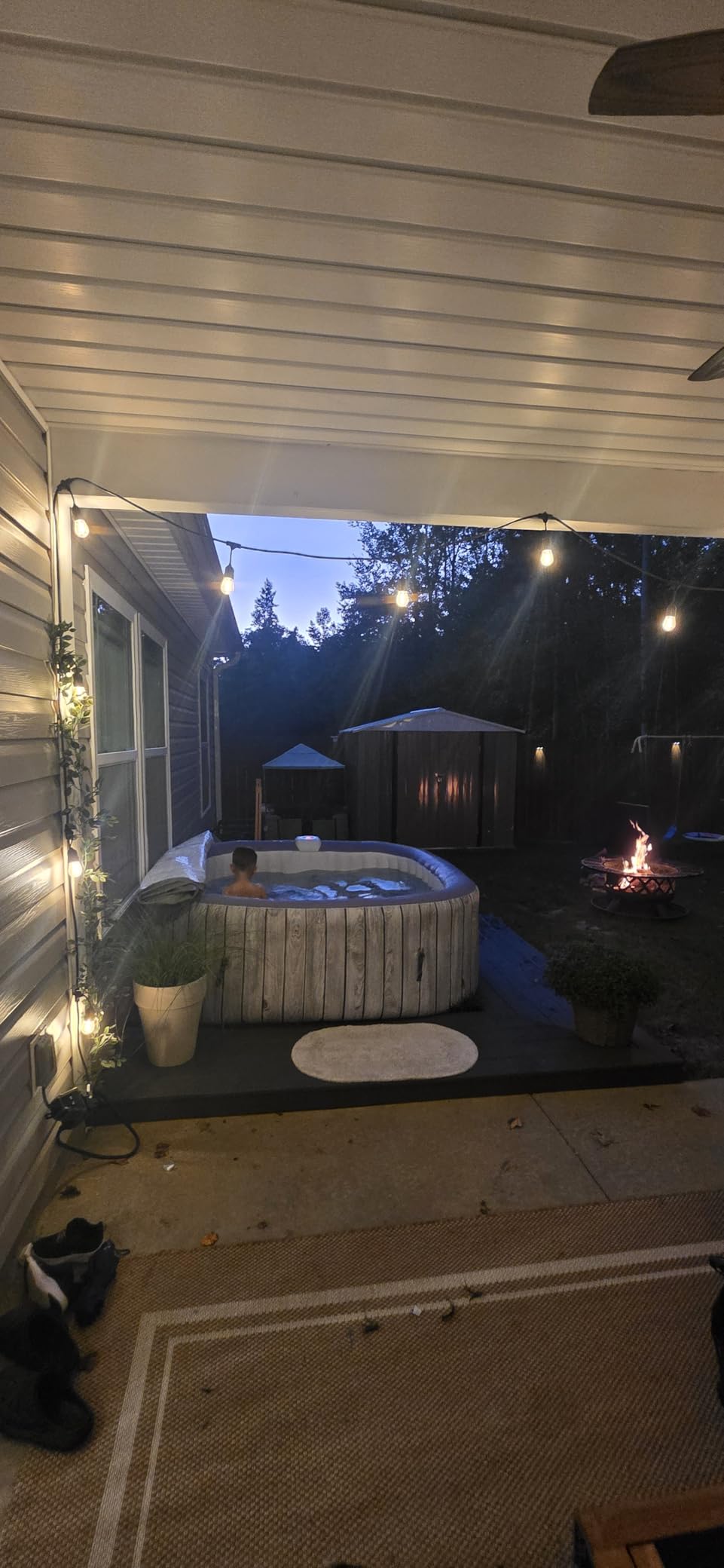 4-6 Person Inflatable Hot Tub, Portable Outdoor Spa with 130 Air Jets, Circulation Heating & Filter System, PVC Blow Up Tub for Backyard & Patio (Square) customer photo 2