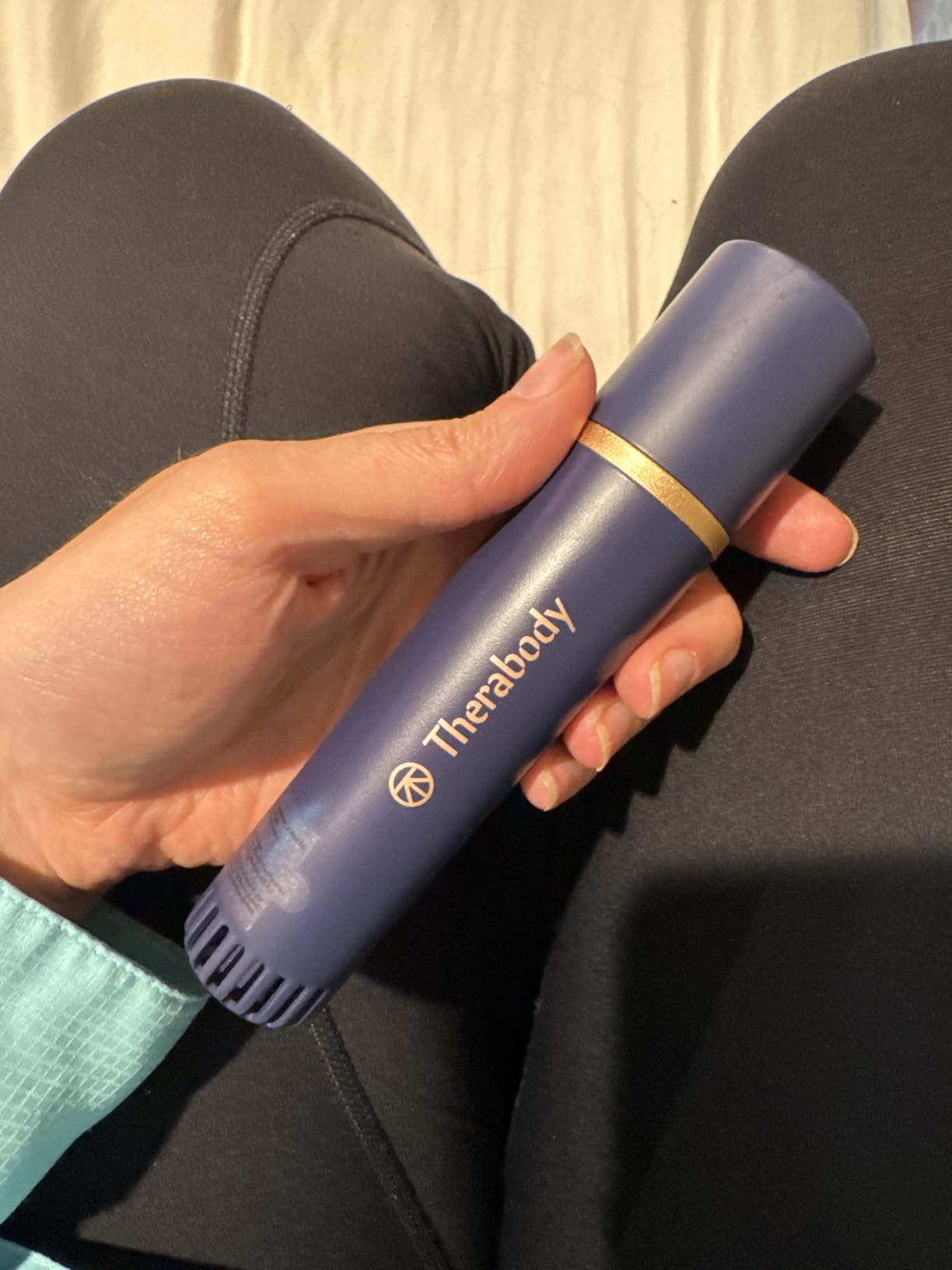 Therabody TheraFace Depuffing Wand - Cold and Heat Skincare Treatment to Depuff and Glow; Beauty Wand, Face Roller and Eye Massager for Eye Puffiness, Dark Circles and Skin Radiance customer photo 2