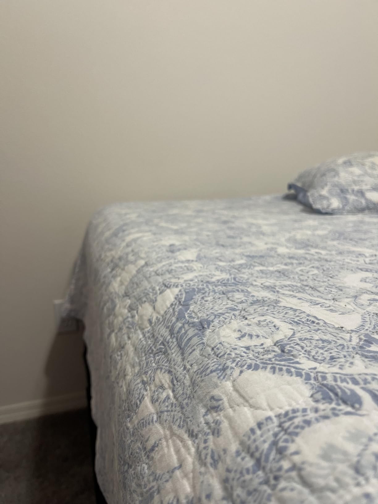 EGOHOME 12 Inch Queen Mattress, Memory Foam Mattress in a Box with Cooling Green Tea Gel, Relieve Pressure with Medium Support, CertiPUR-US Certified, 80''L x 60''W, White customer photo 2