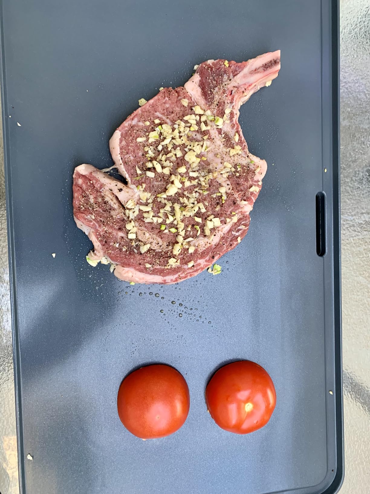 Gourmia 22 Inch XL Electric Griddle Pan - Nonstick Extra Large Flat Top Ceramic Surface, Countertop Cooker, Adjustable 200°F-400°F, Pull-Out Drip Tray, Compact Handle-Free Design customer photo 2