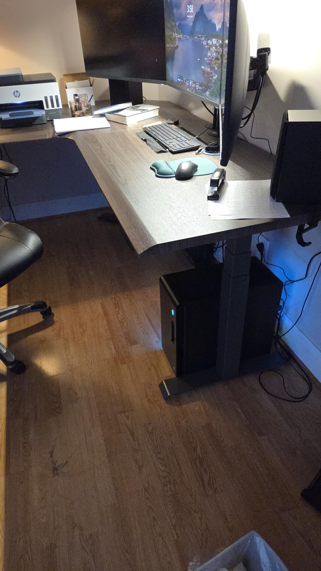Vari ComfortEdge 80x80 L-Shape Electric Standing Desk - Height Adjustable Sit-Stand VariDesk for Corner Office with Reversible Left/Right Design + Reclaimed Wood Top/Slate Legs (Ships in 3 Boxes) customer photo 1