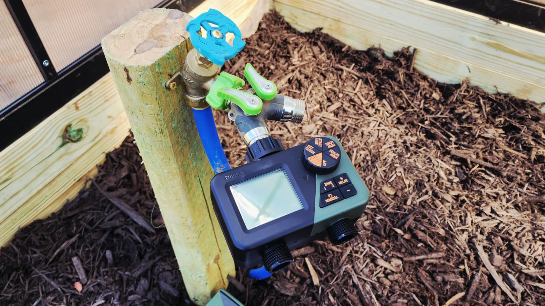 8x10FT Greenhouse Kits with Hygrometer, Polycarbonate Green Houses for Outside Heavy Duty with Aluminum Frame, Walk in Greenhouses with Drainage Channel Roof Vent for Backyard or Garden Use customer photo 2