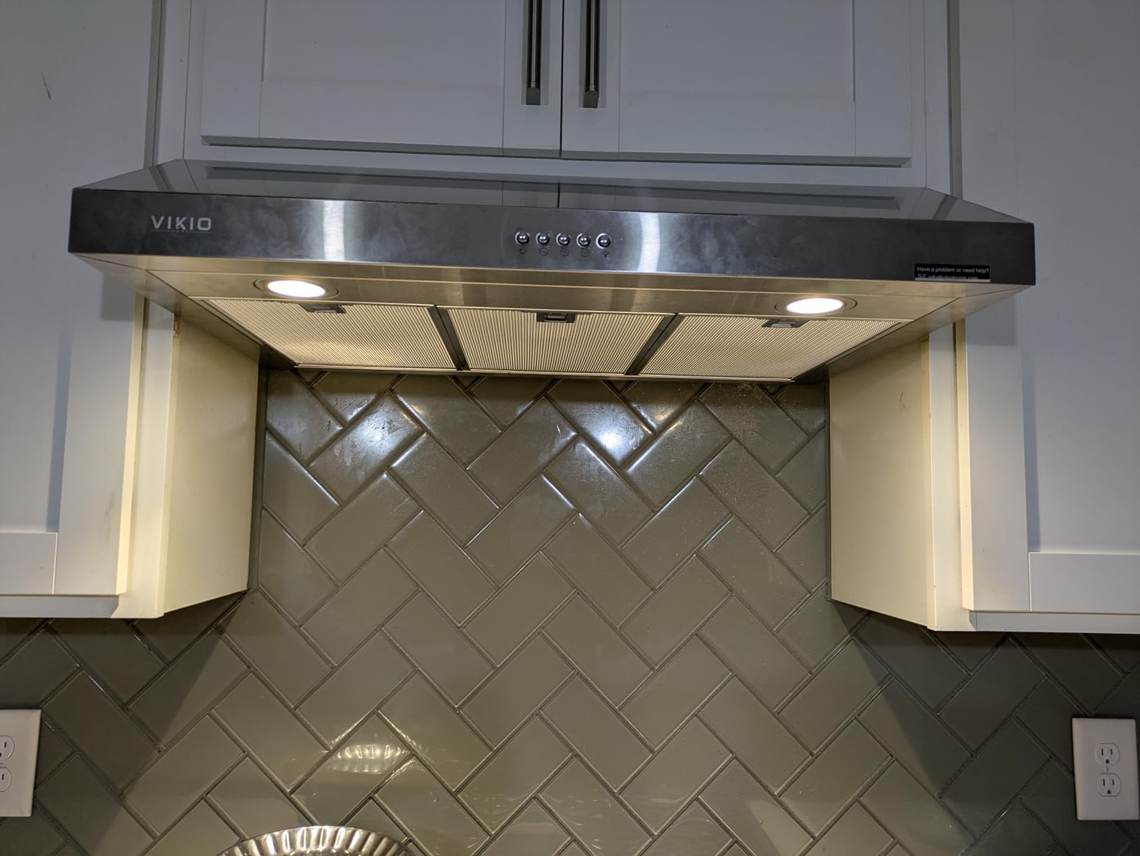 VIKIO HOME Under Cabinet Range Hood 30 Inch, 1200 CFM Dual-Motor Kitchen Vent with LED Lights, Button Control, Ducted Vent Hood, Reusable 5-Layer Aluminum Filters, Stainless Steel customer photo 1