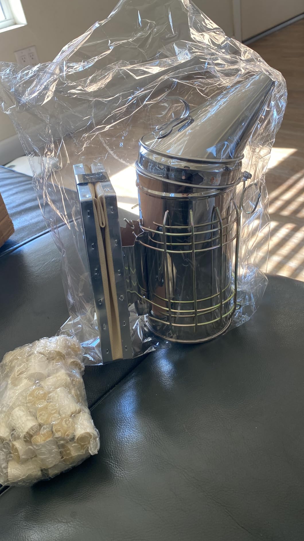 Bee Hive Smoker Kit - Stainless Steel Smoker with Heat Shield & 54 Smoking Pellets, Ideal Beekeeping Supplies for Beginners & Professionals customer photo 1