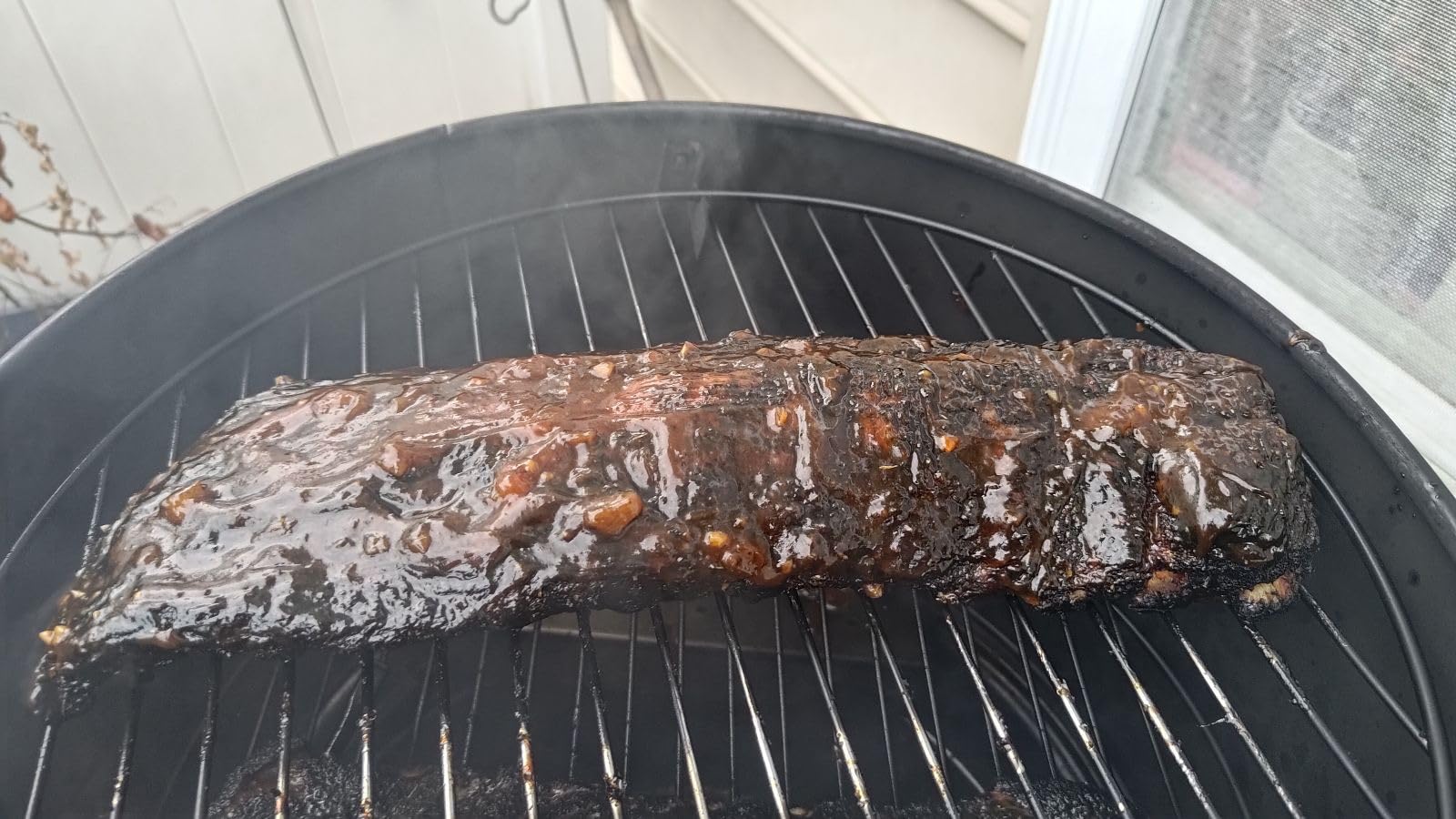 Large Wood Smoking Chips for Smoker - 6 Flavor Variety Pack of Natural Wood Chips - Apple, Hickory, Cherry, Peach, Beech, and Pear customer photo 1