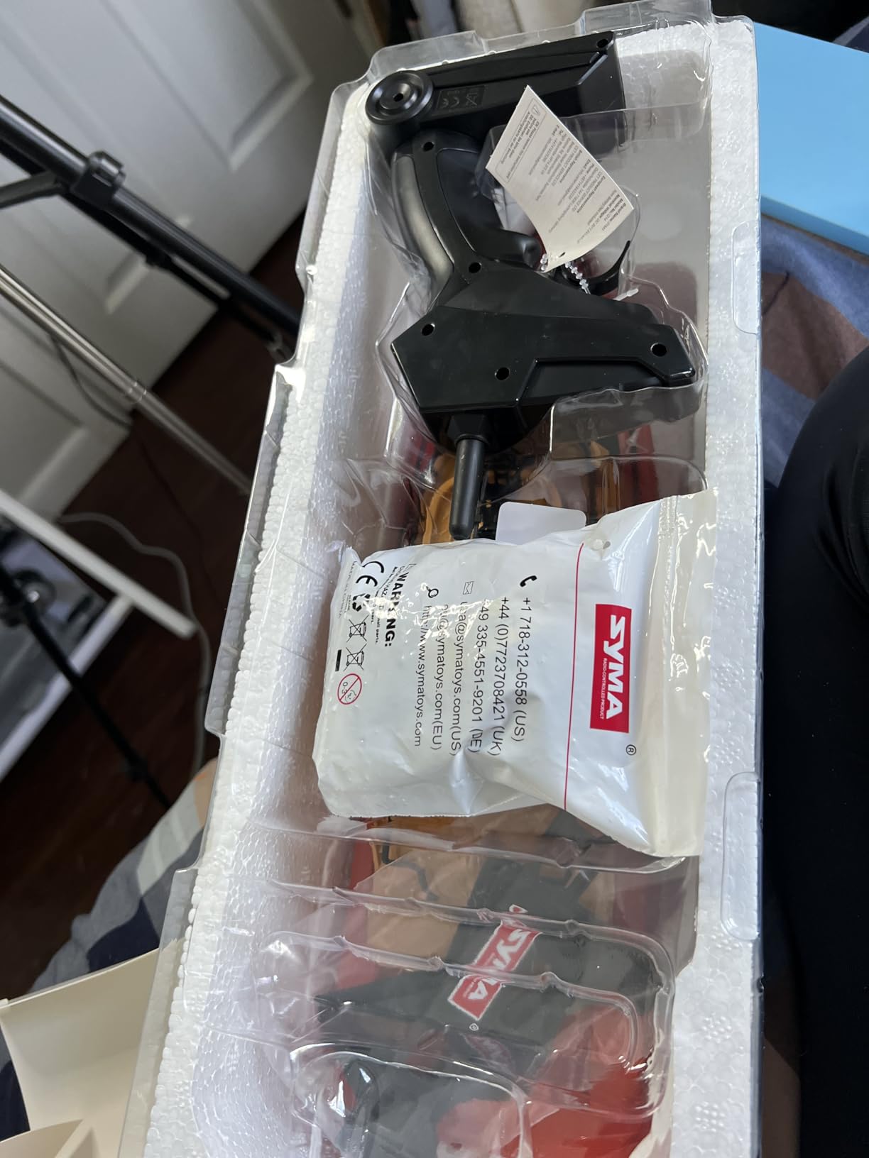 SYMA Remote Control Boat, Big RC Boat Firefighter for Kids 8-12 with 40 Mins Run Time (2 Batteries), One-Key Water Spary, 15 km/h High Speed and Low Battery Warning, Pool Toys for Boys Girls customer photo 2