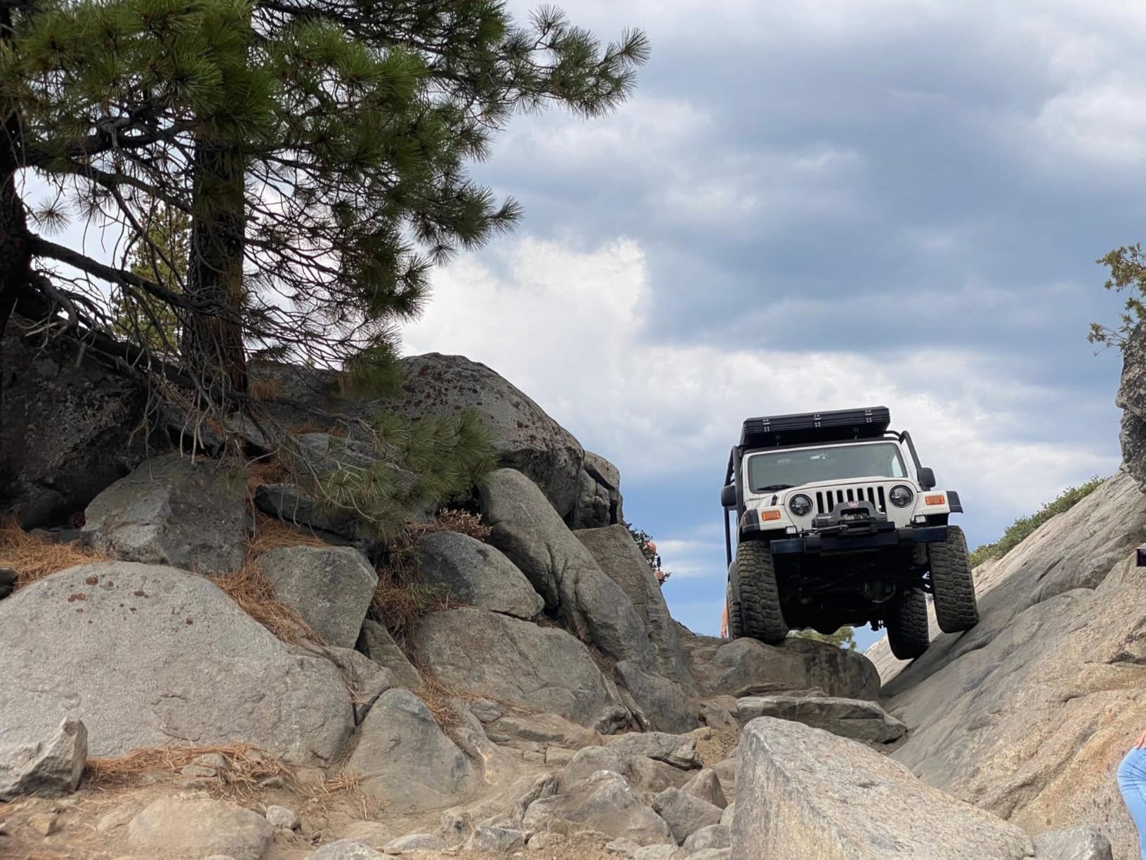 Rooftop Tent Hardshell, 2-3 Person Camping Car Roof Top Tent Hard Shell Suitable for Jeep, SUV, Truck, Van customer photo 2