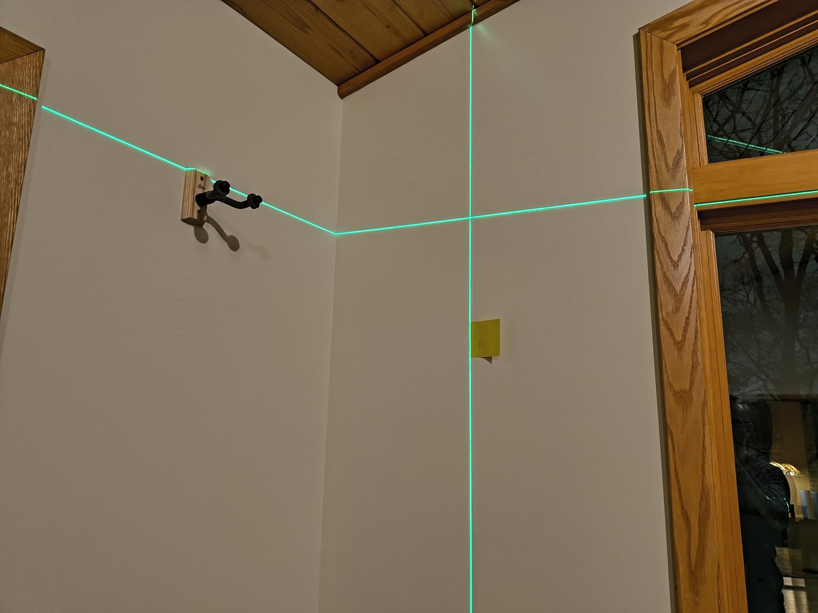 Self Leveling Laser Level 100ft, Green Cross Line with Tripod, 4 Brightness Modes & Pulse Function customer photo 1