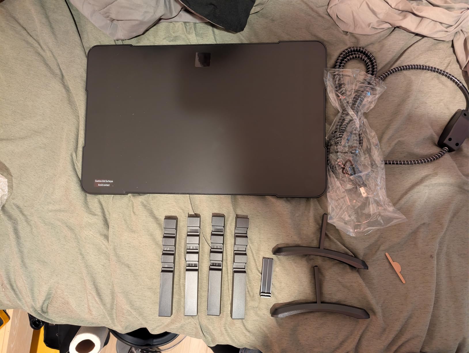 Farm Innovators 2-In-1 Radiant 200-Watt Chicken Coop Panel Heater Converts to 50W Brooder Heater for Chicks, Free Standing or can be Wall Mounted, Hung or Used Horizontally customer photo 1