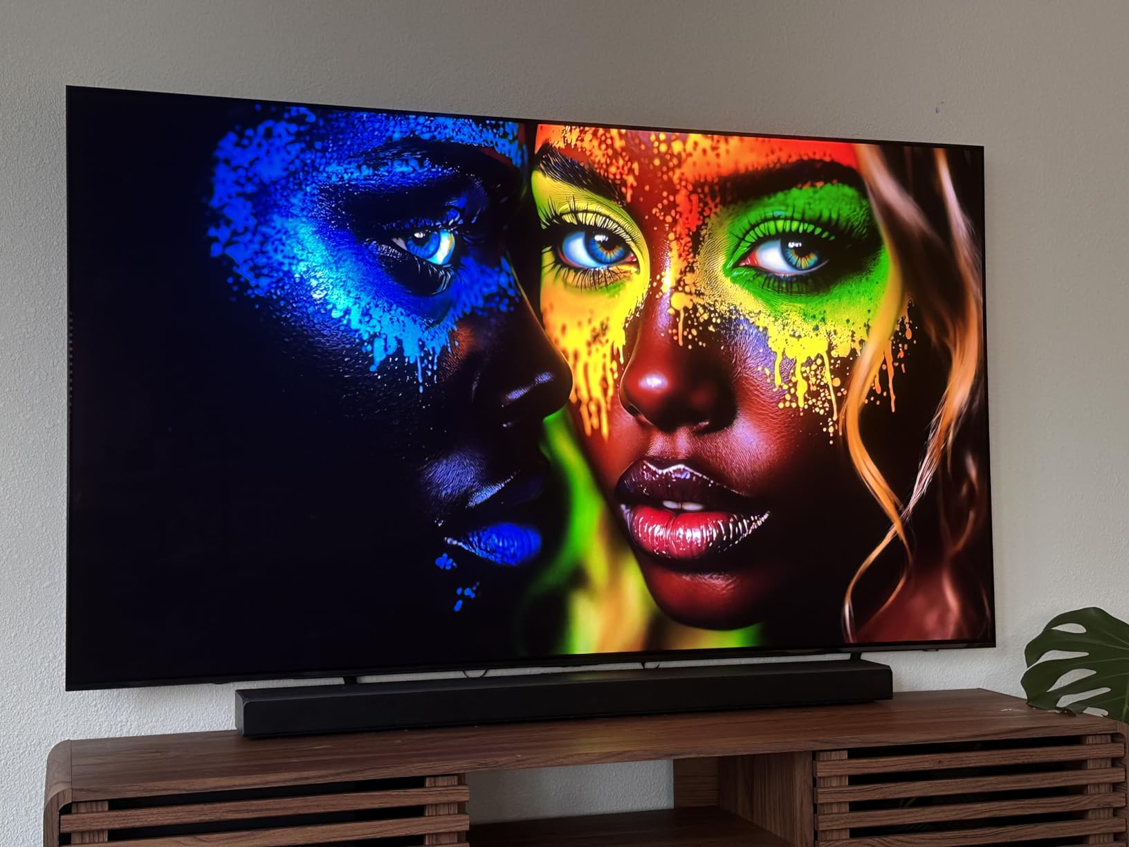 42-Inch Class OLED S90F 4K Smart TV (2025 Model) NQ4 AI Gen3 Processor, 4K AI Upscaling Pro, OLED HDR +, Motion Xcelerator 144Hz, Samsung Vision AI, Alexa Built-in customer photo 1