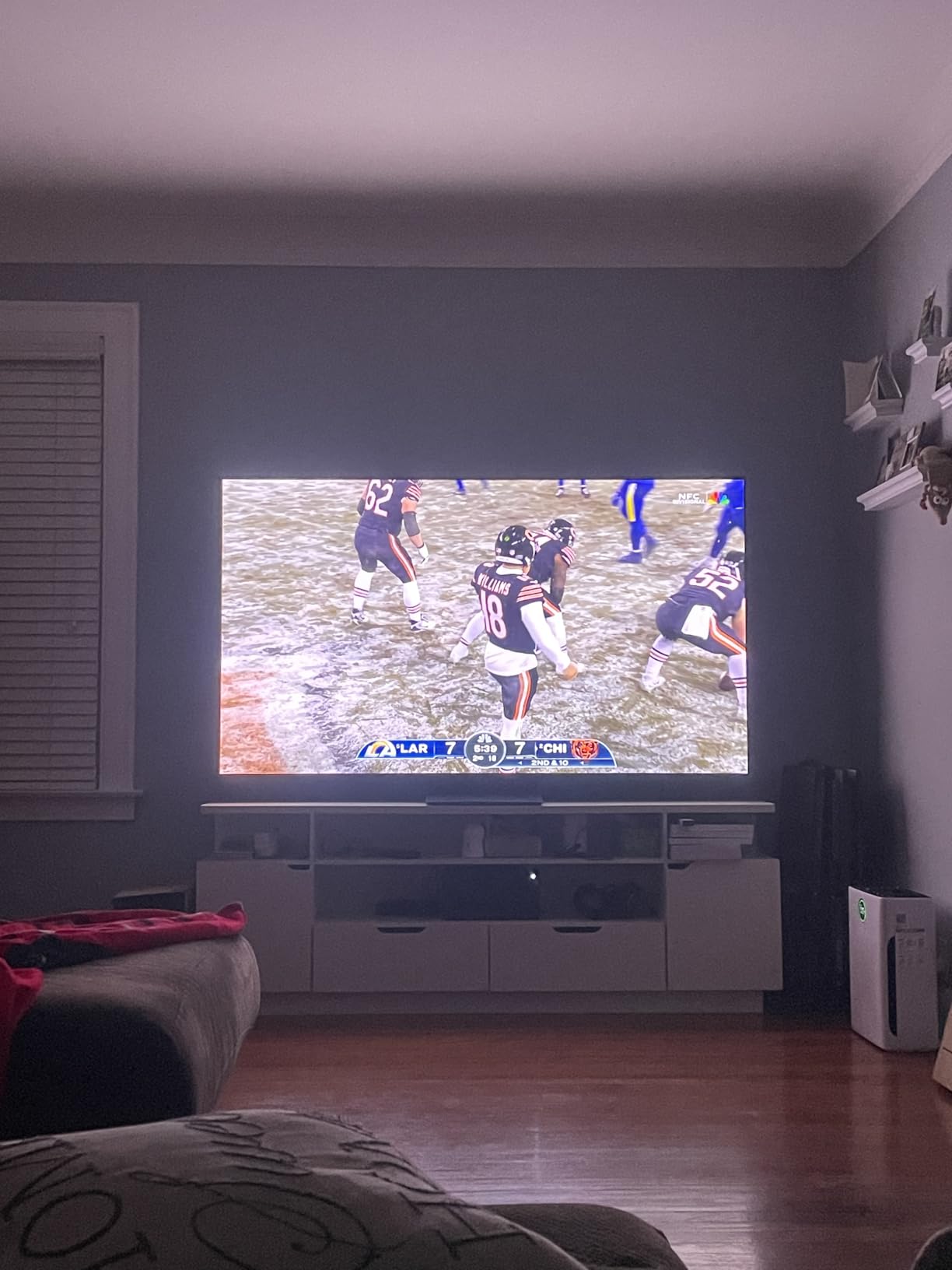 Samsung 42-Inch Class OLED S90F 4K Smart TV (2025 Model) NQ4 AI Gen3 Processor Upscaling Pro HDR+, Motion Xcelerator 144Hz, Vision Alexa Built-in customer photo 2