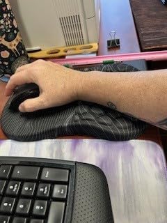 TECKNET Ergonomic Mouse Pad with Wrist Rest, Soft Mousepad with Massage Design, Memory Foam and Non-Slip PU Base for Pain Relief, Gaming Mouse Pad for Desk, Home, Office, 12x8 Inches, Black customer photo 2