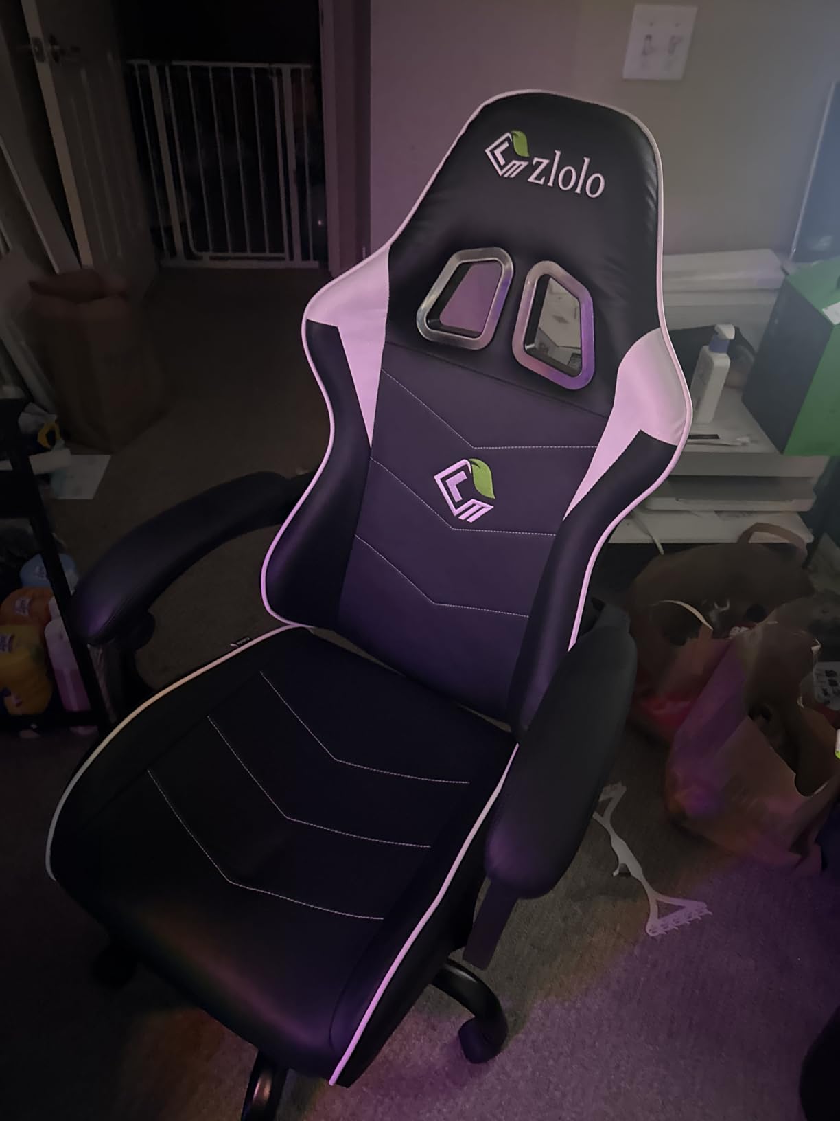 Gaming Chair with Footrest Racing Style Lumbar Support Massager Video Game Chair with Metal Legs, High Back Reclining Gamer Chair with Headrest, 360° Swivel Office Computer Desk Chair (White) customer photo 1