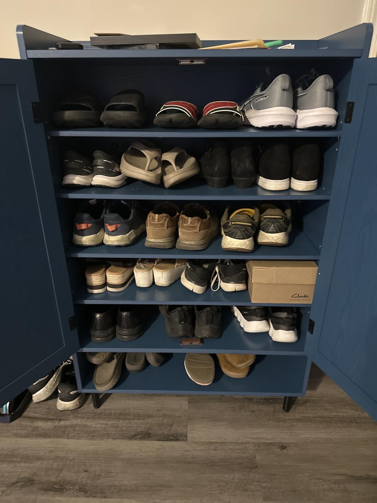 ONBRILL Shoe Cabinet with Cross Molding Doors, 6-Tier Shoe Storage Cabinet with 3 Adjustable Shelves and Metal Legs, 45