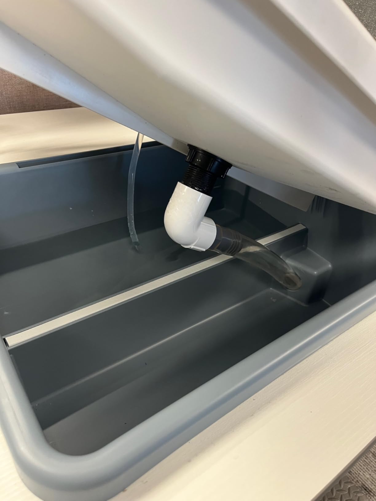 Portable Sink: Patented Wash Station with Electronic Faucet | 2 Gallons | Easy Setup | Indoor & Outdoor Use | Ideal for Dishwashing, Camping Hygiene, Gardening, Pottery & More customer photo 1