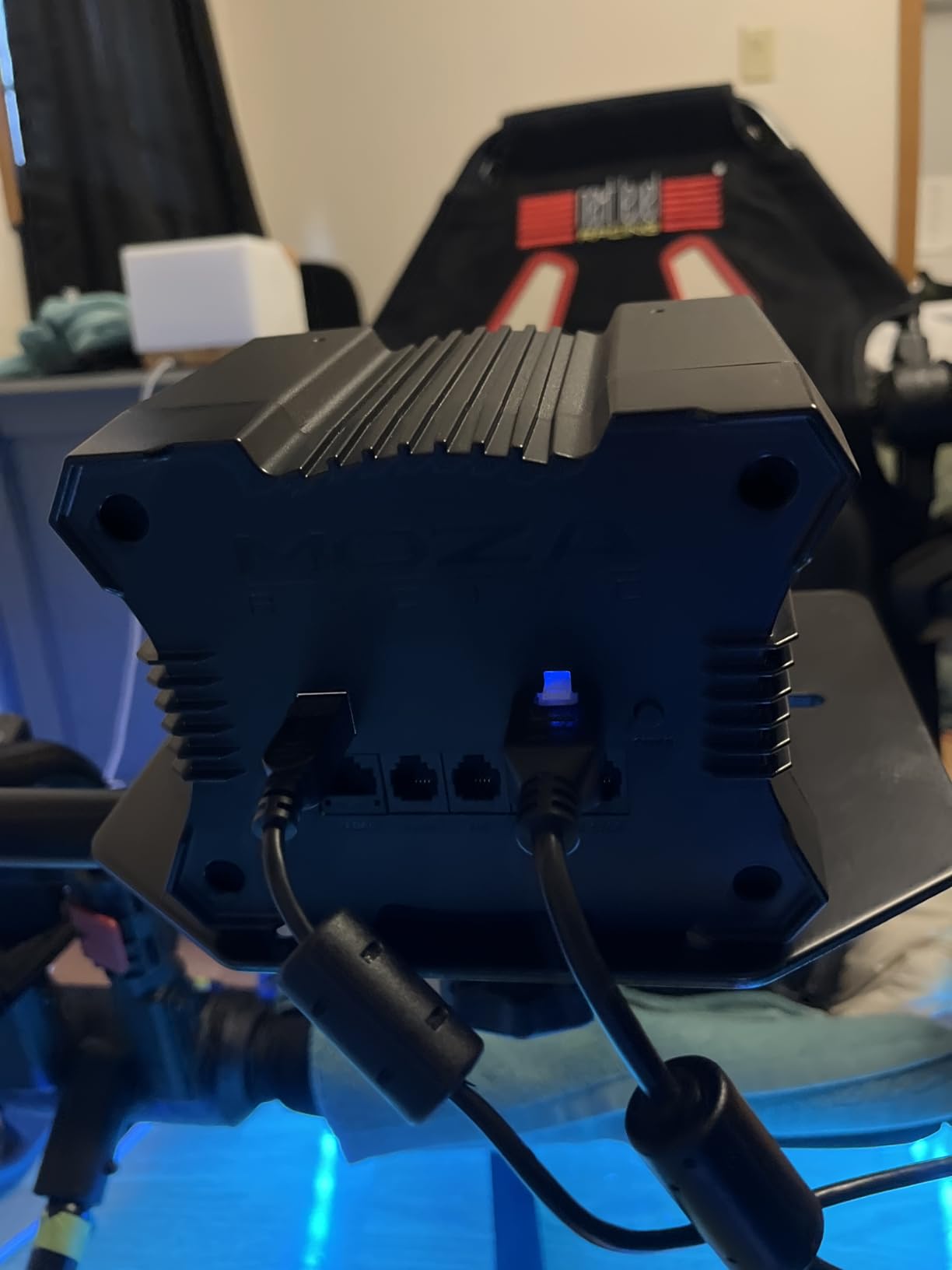 MOZA R9 V3 Direct Drive Servo Motor Sim Racing Wheel Base, 9Nm FFB Force Feedback Steering Wheel Base, Customizable Standalone Wheel Base Simulator for PC Racing Game, black customer photo 2