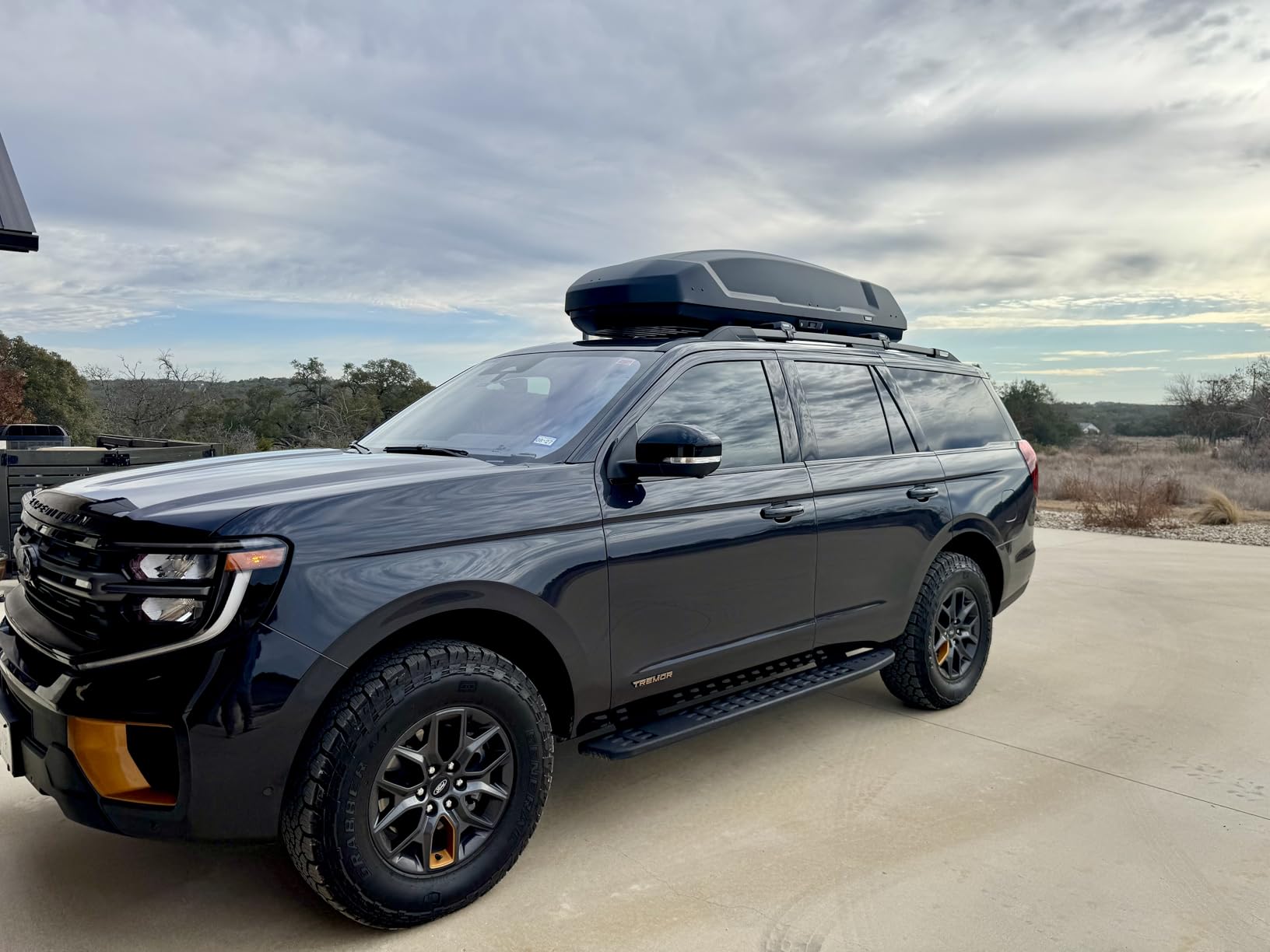 Thule Force 3 XXL US Rooftop Cargo Box customer photo 2