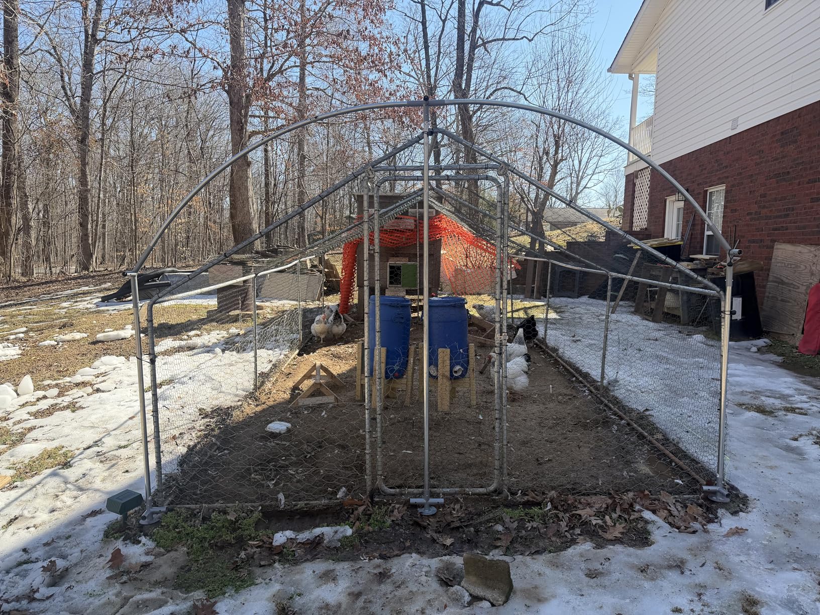 VEVOR Metal Chicken Coop, 6.56x6.56x6.56ft Large Walk-in Chicken Runs with Cover, Spire Roof Hen House Enclosure with Security Lock, Outdoor Duck Rabbit Cage Poultry Pen for Backyard, Farm, Yard customer photo 2